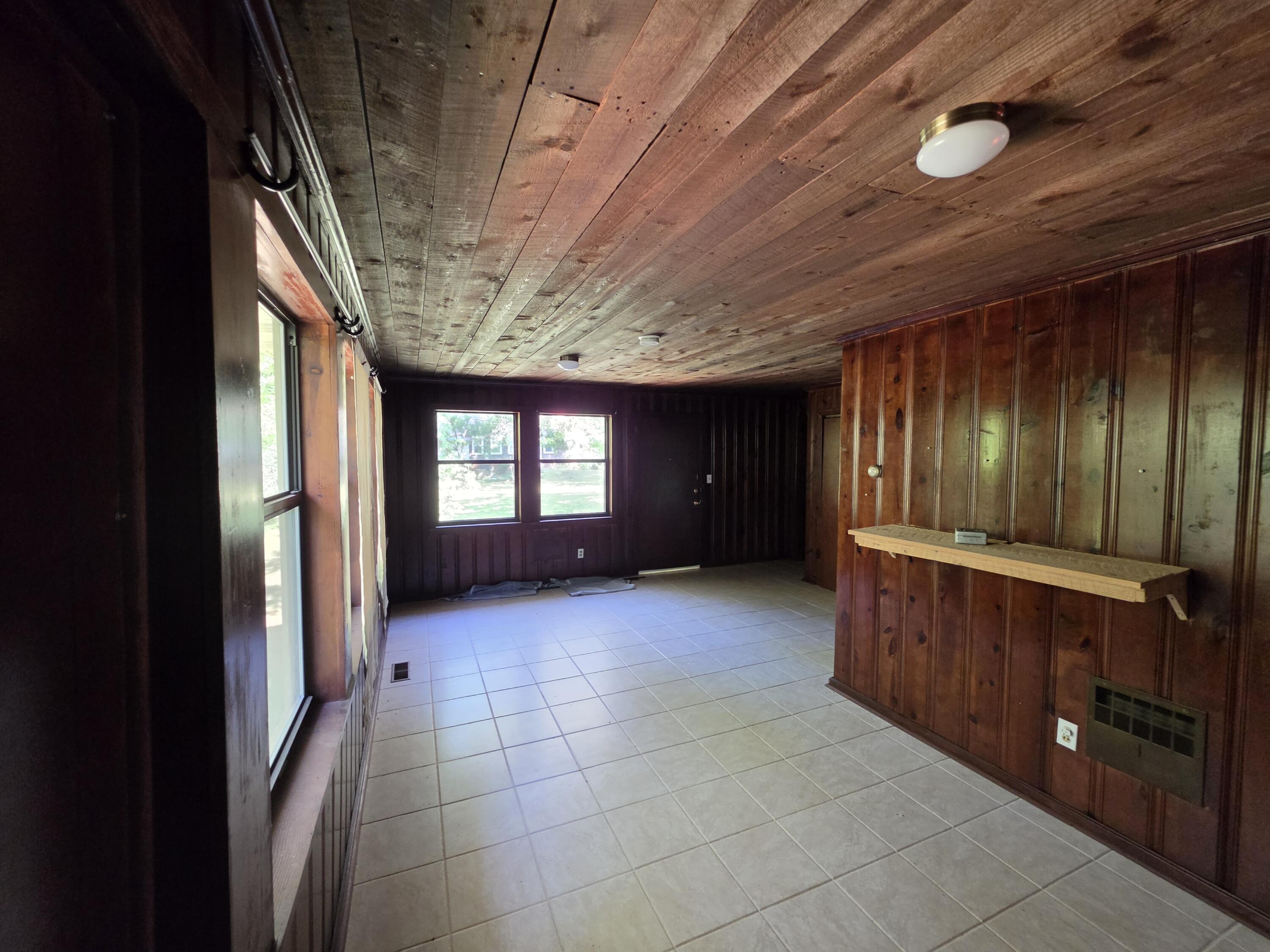 109 Springdale Drive Property Photo 17