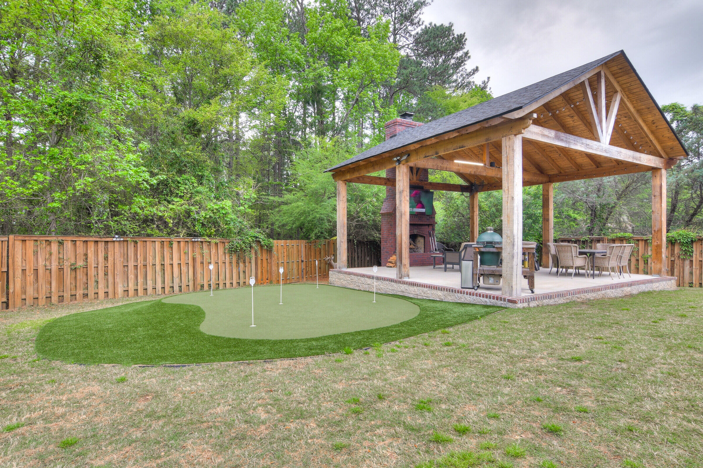 645 Emerald Crossing Property Photo 3