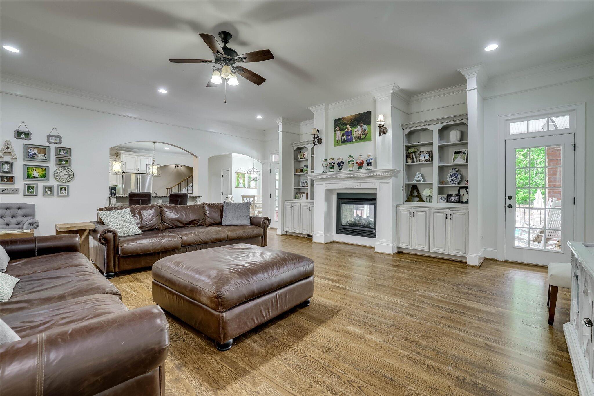 645 Emerald Crossing Property Photo 10