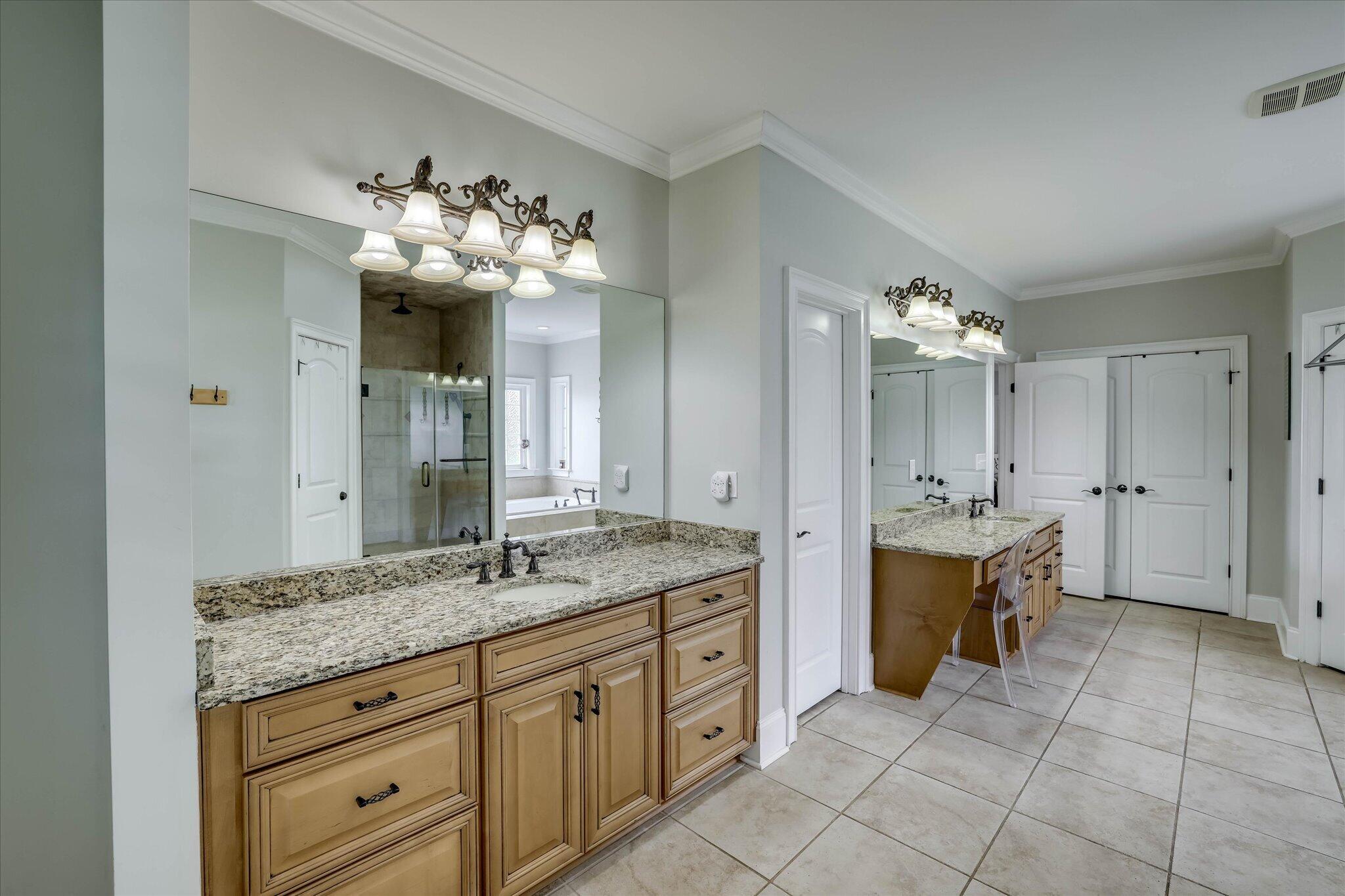 645 Emerald Crossing Property Photo 28