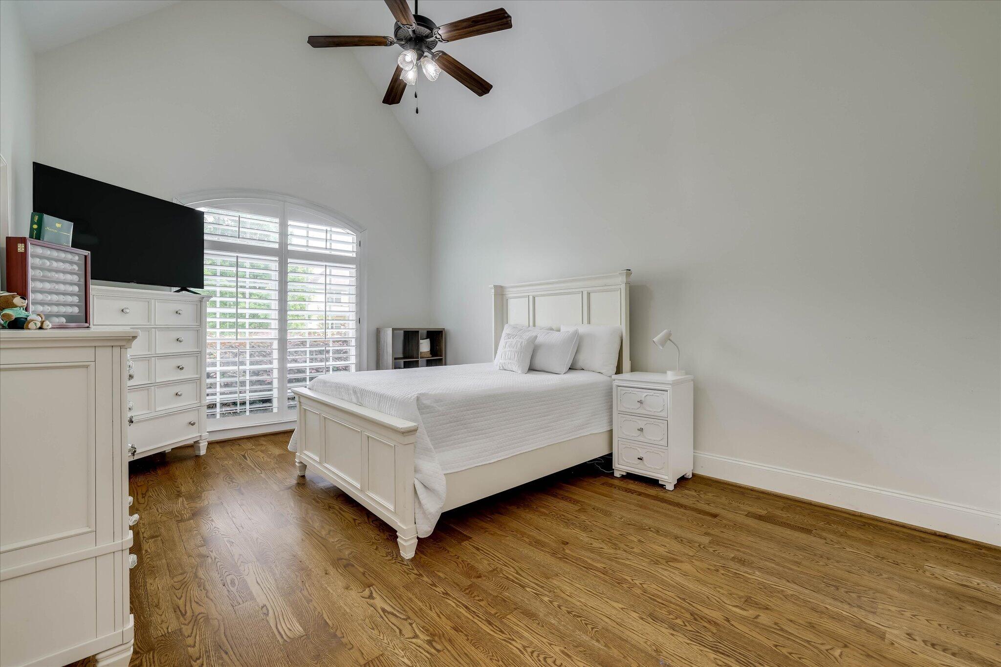 645 Emerald Crossing Property Photo 34