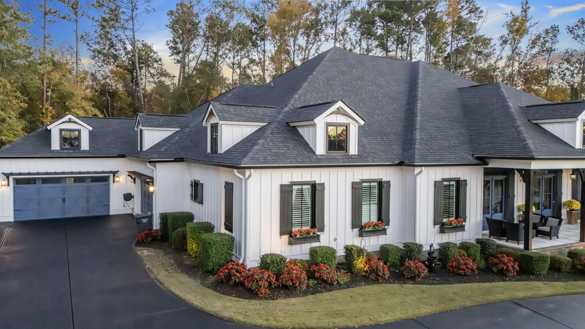 3121 Carillon Way Property Photo 2