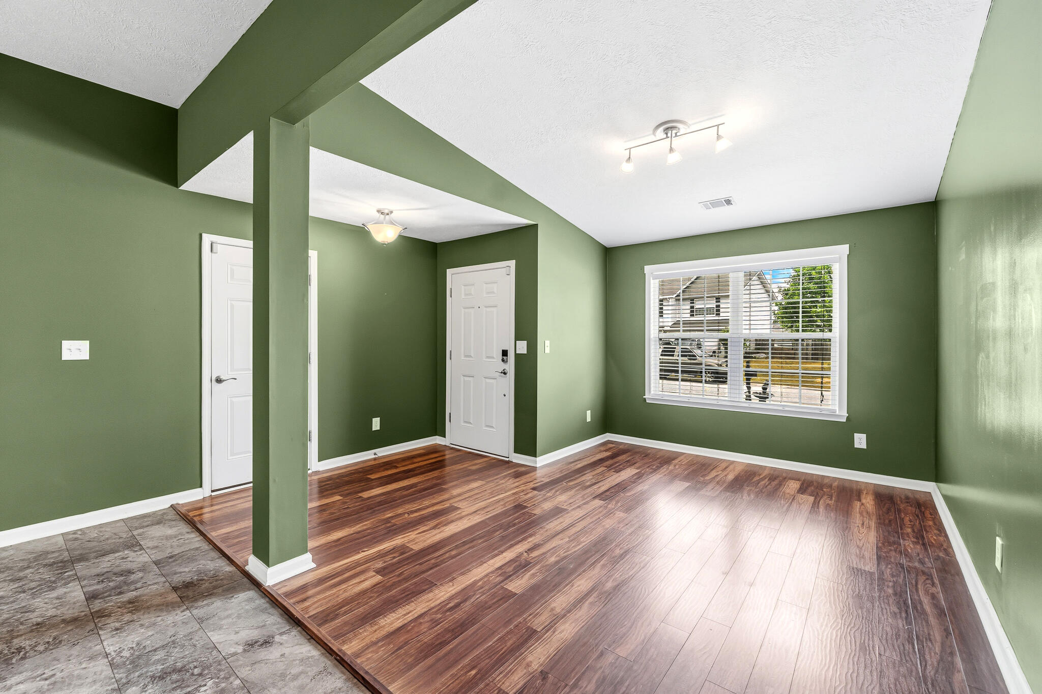 3124 Saint Charles Avenue Property Photo 2