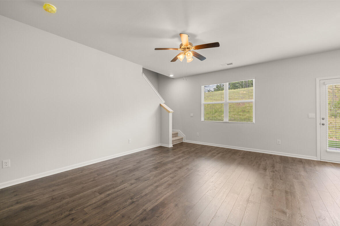 5143 Captain Drive 152 Property Photo 11