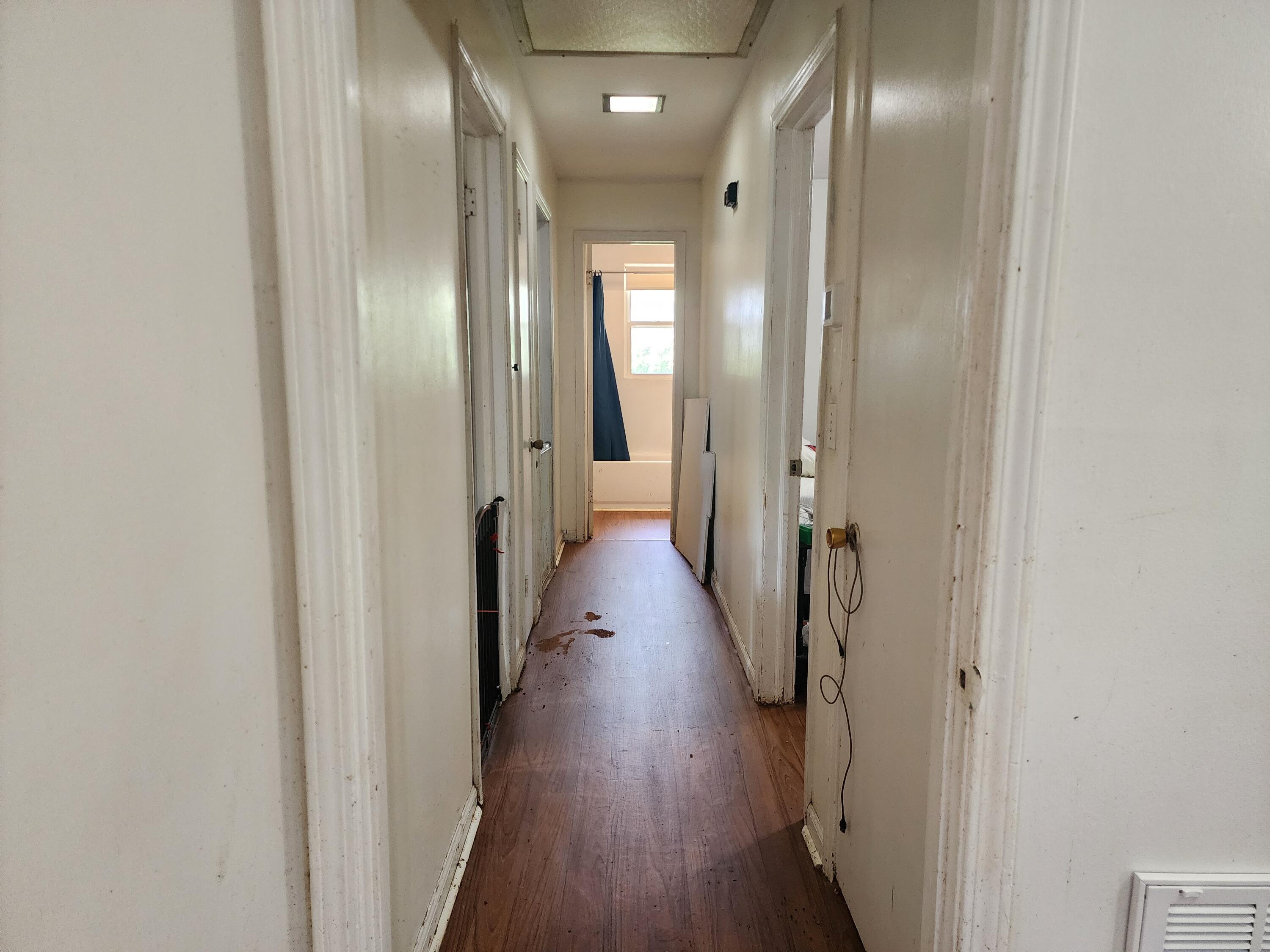 208 Edgewood Drive Property Photo 9