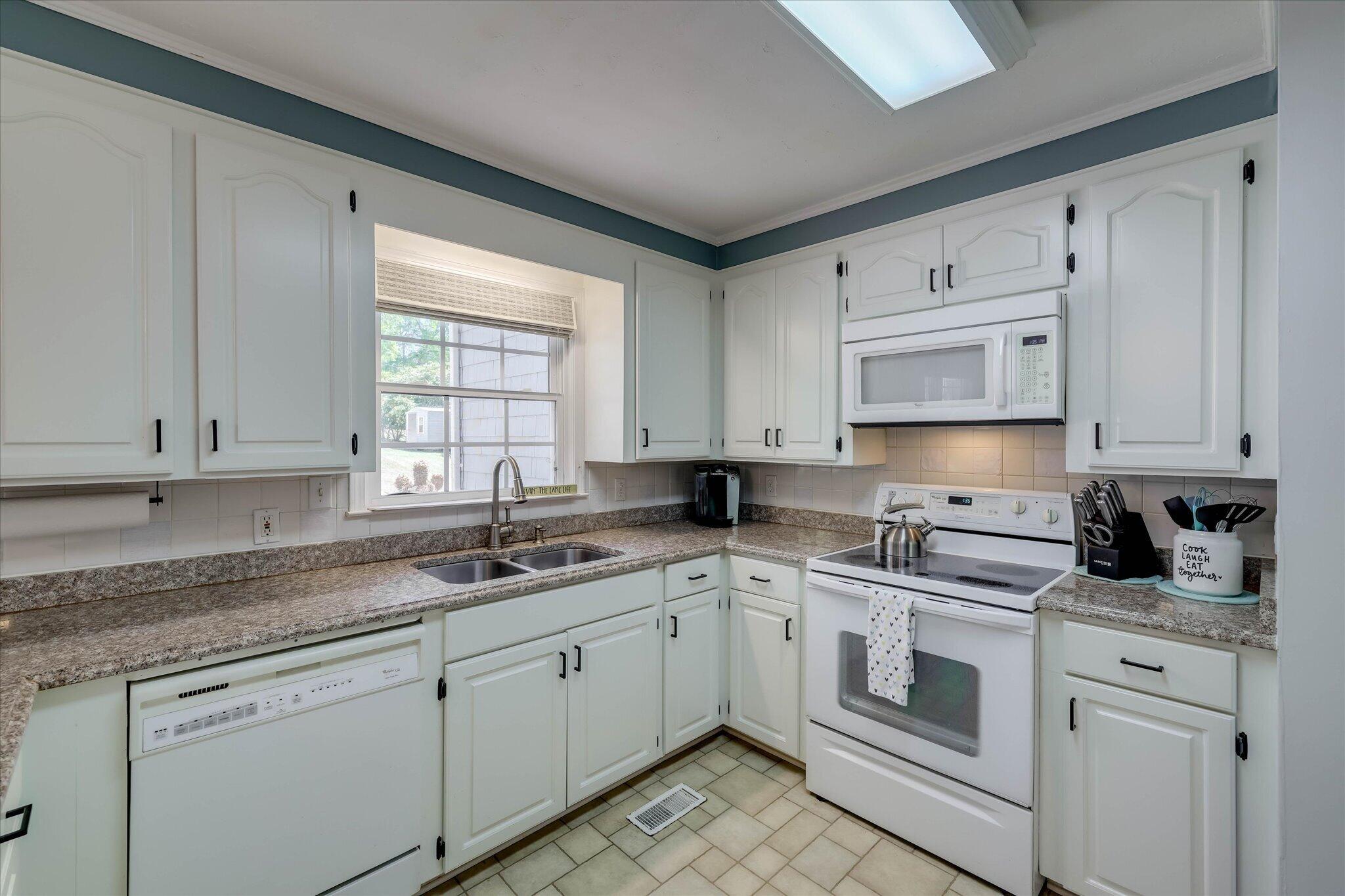 3231 Bay Shore Drive Property Photo 20