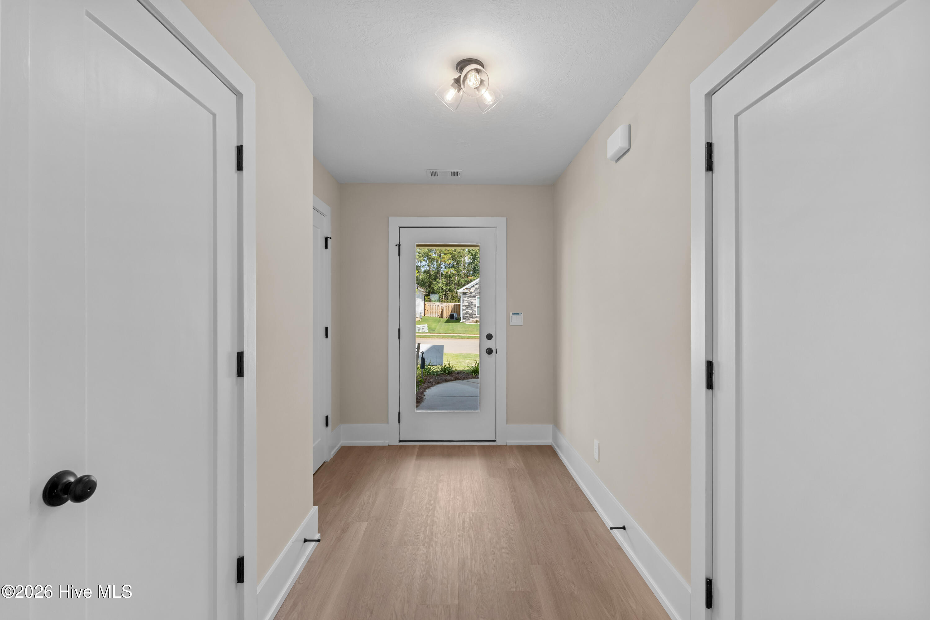 3188 Banter Drive Property Photo 6