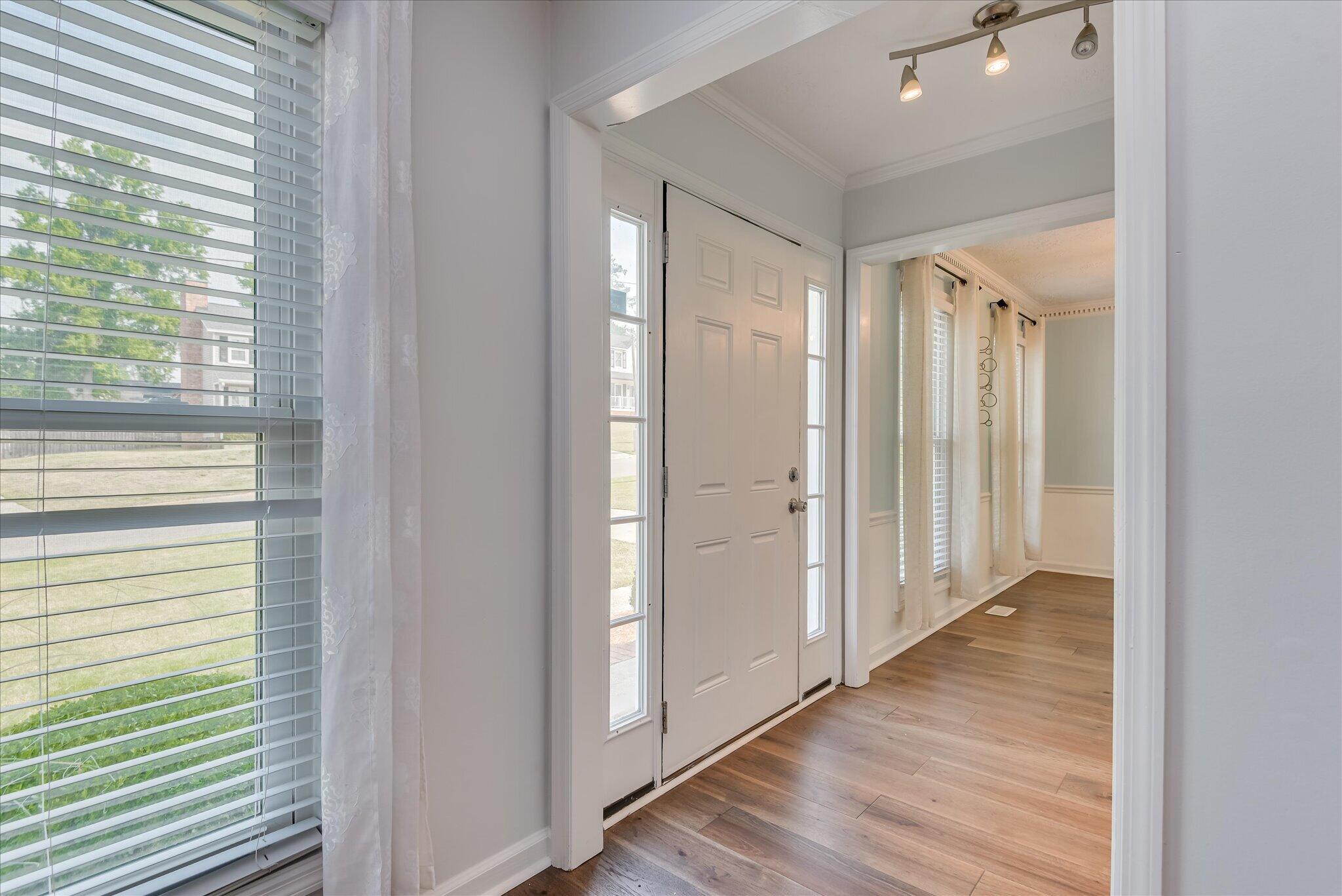 3840 Forest Creek Way Property Photo 5