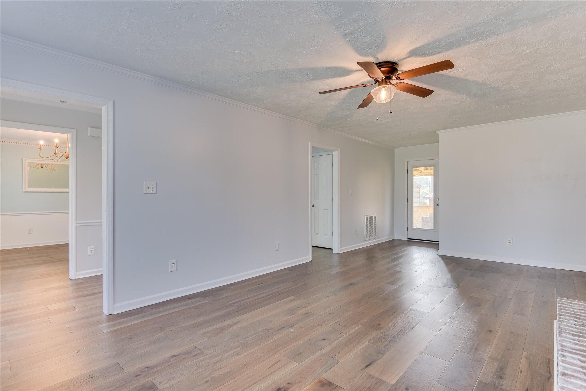 3840 Forest Creek Way Property Photo 11