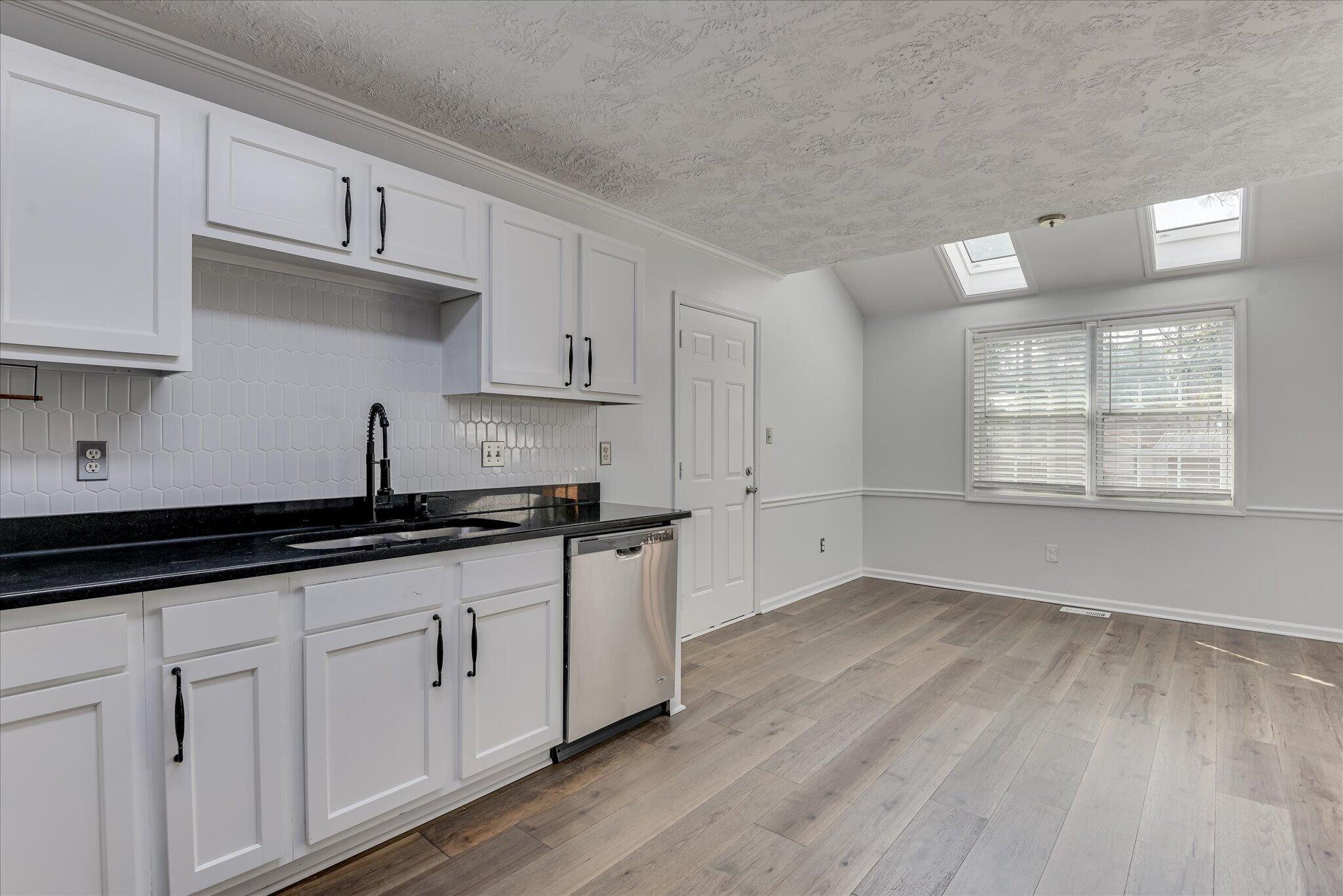 3840 Forest Creek Way Property Photo 13