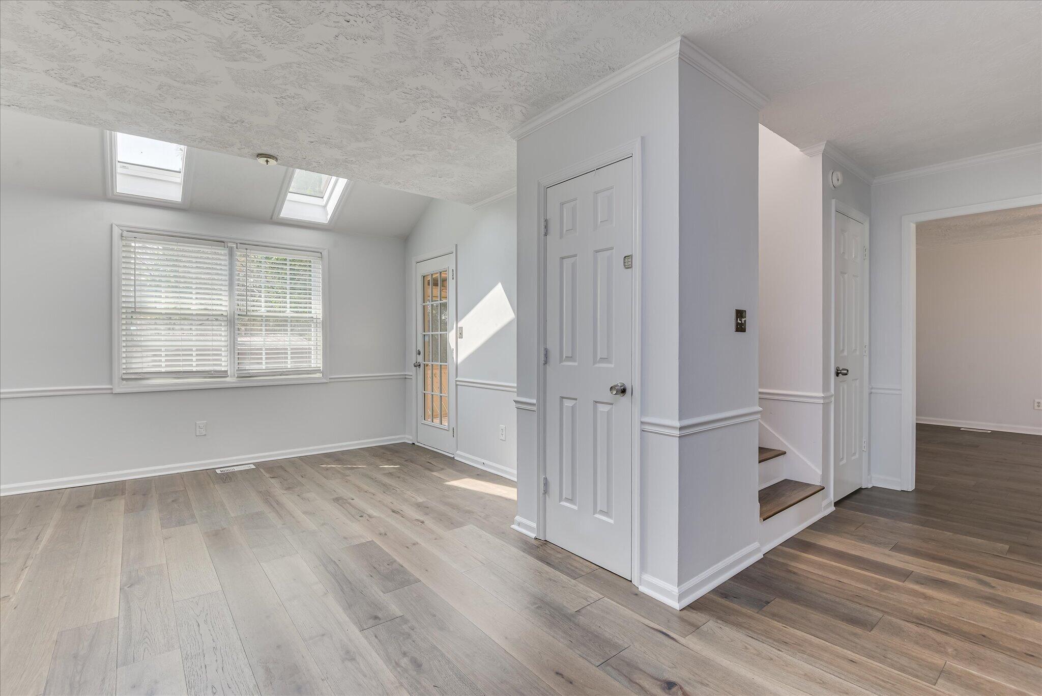 3840 Forest Creek Way Property Photo 14