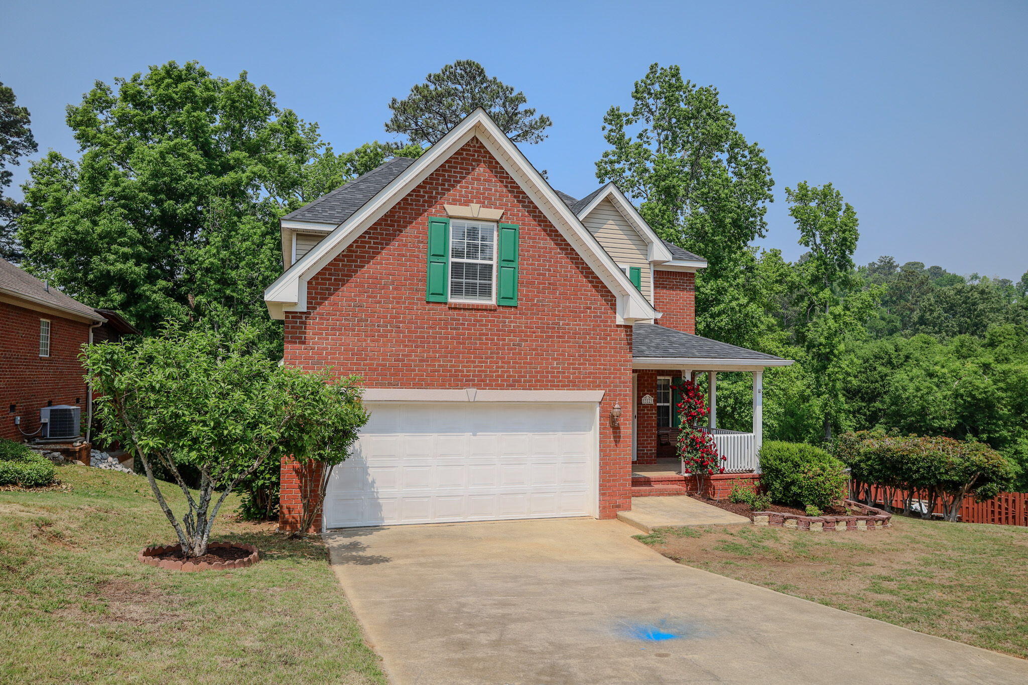 312 Scarlett Court Property Photo 4
