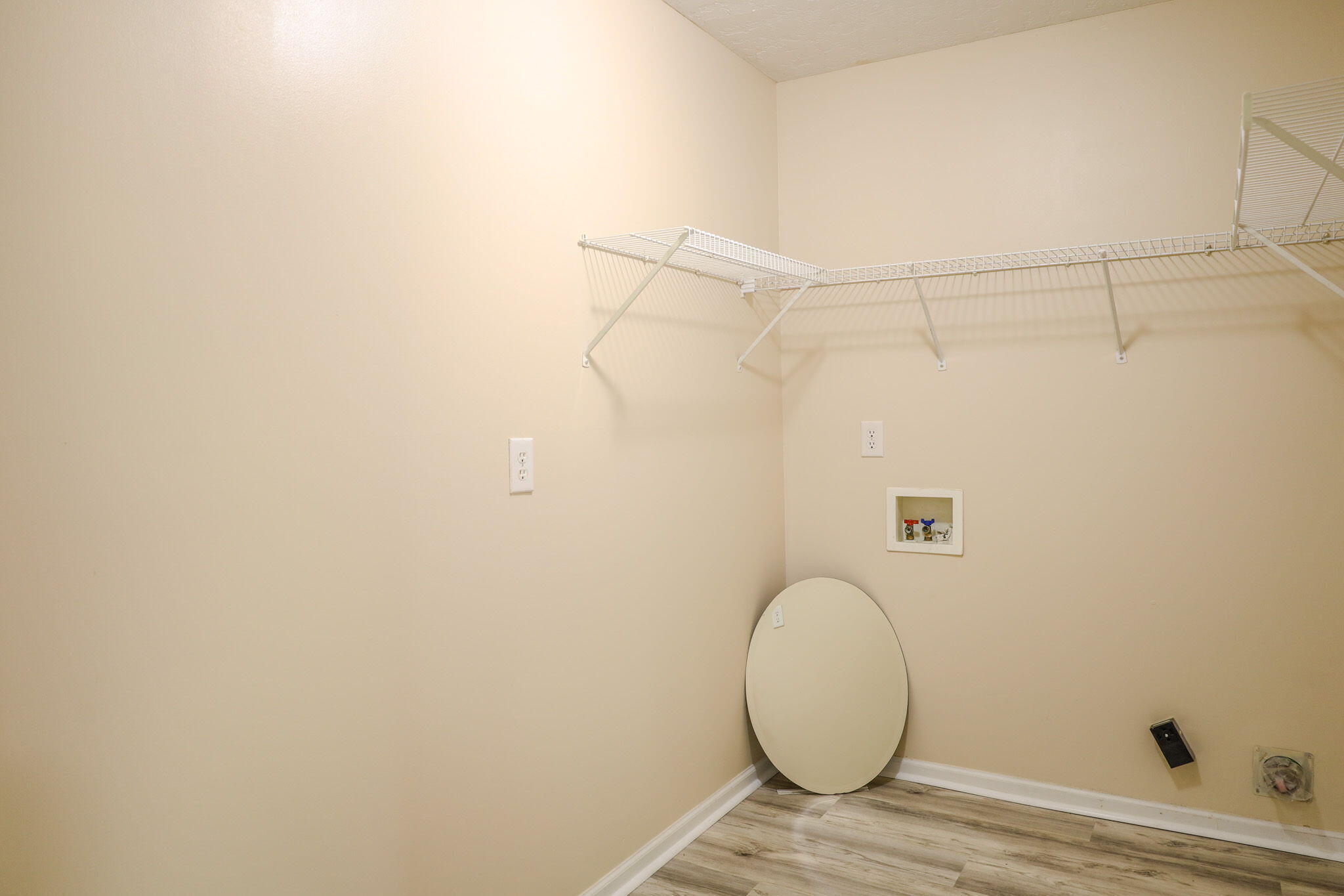 312 Scarlett Court Property Photo 24