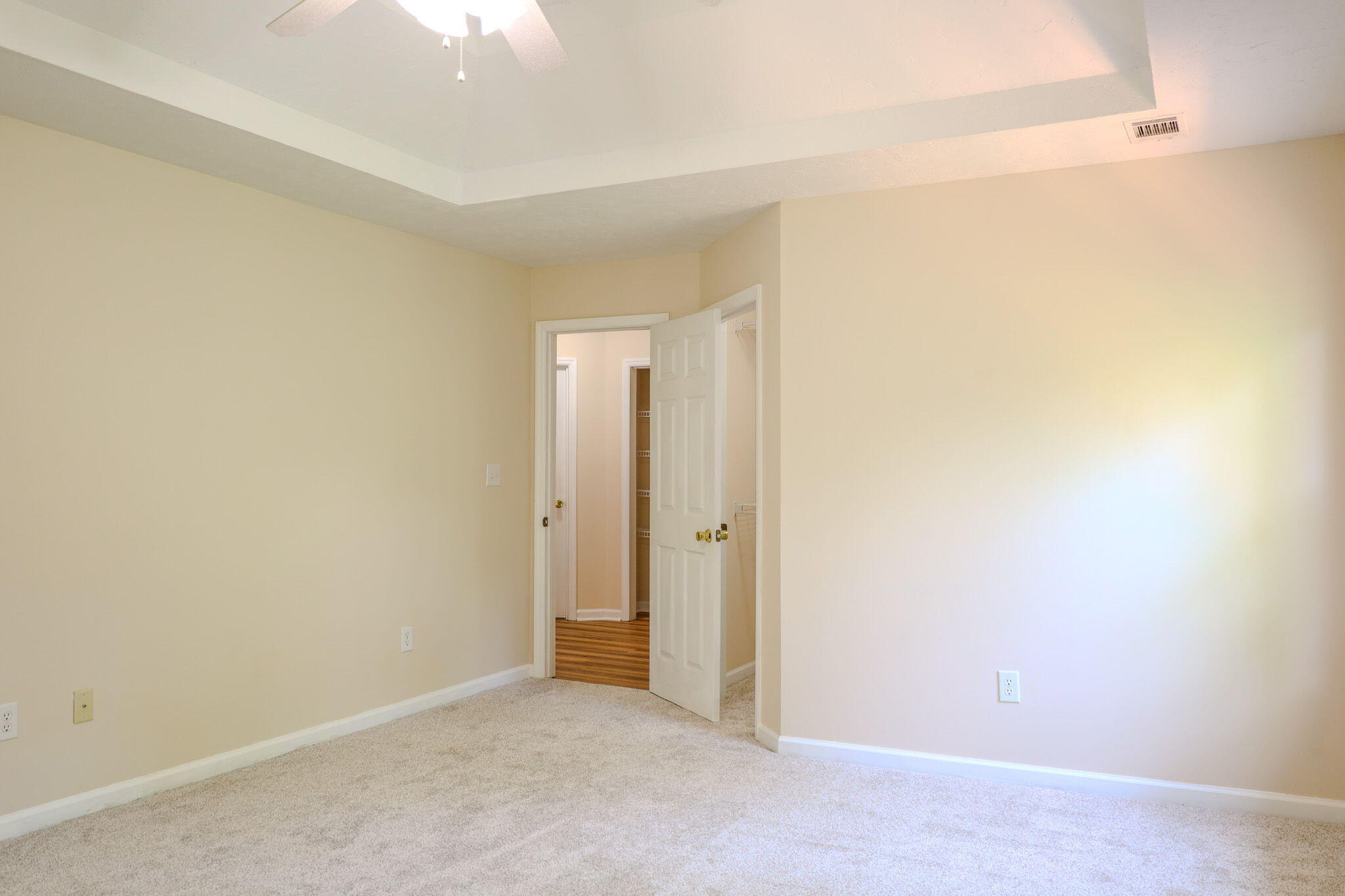 312 Scarlett Court Property Photo 27