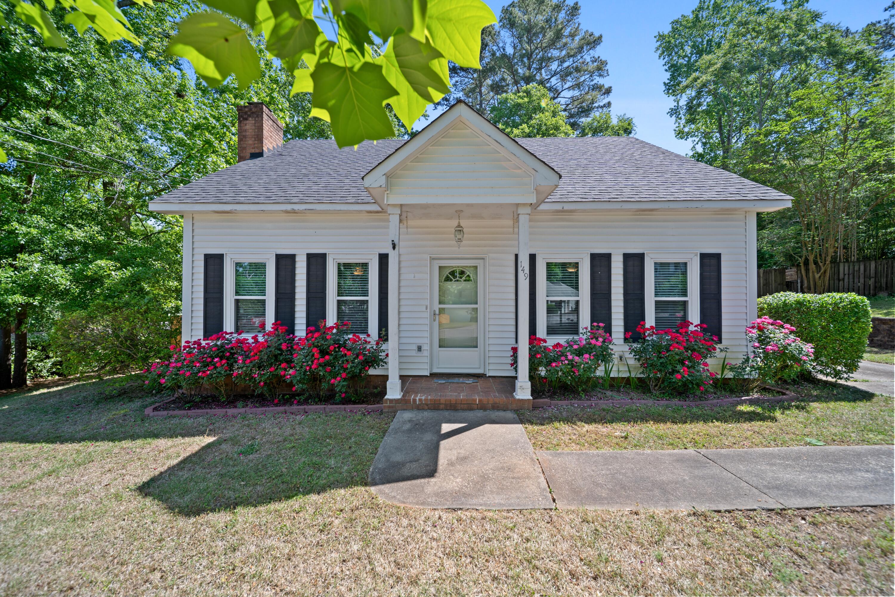 149 Ashley Circle Property Photo 2