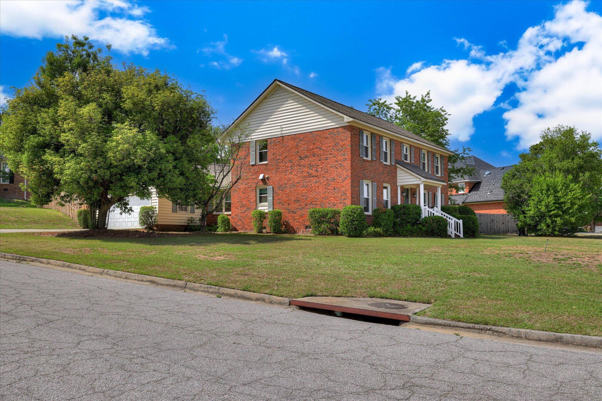 449 Parliament Road Property Photo 4