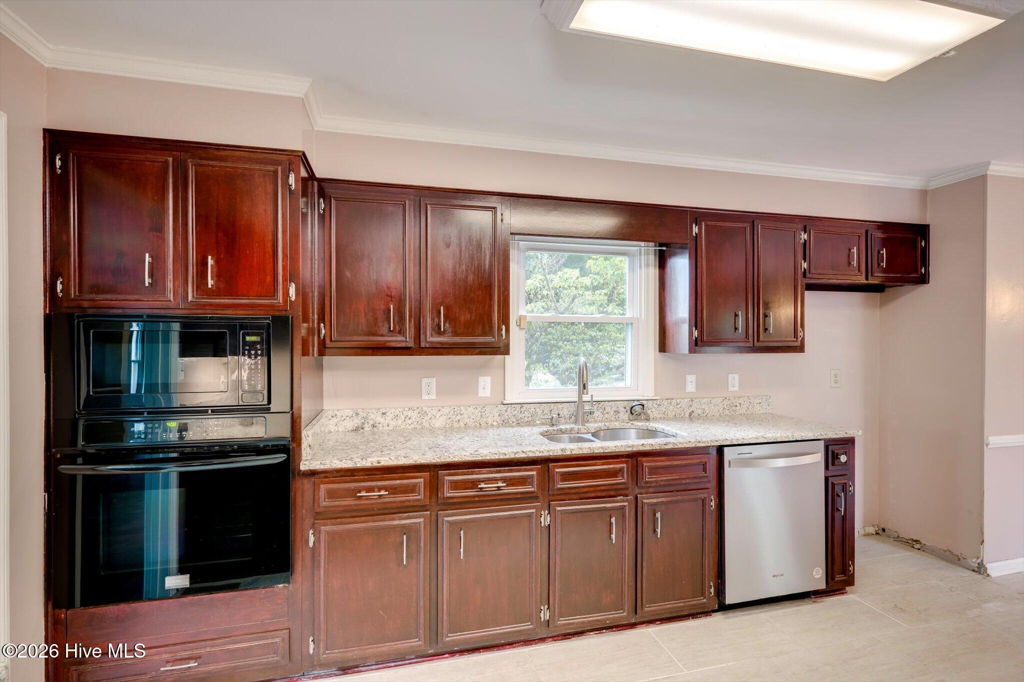 449 Parliament Road Property Photo 17