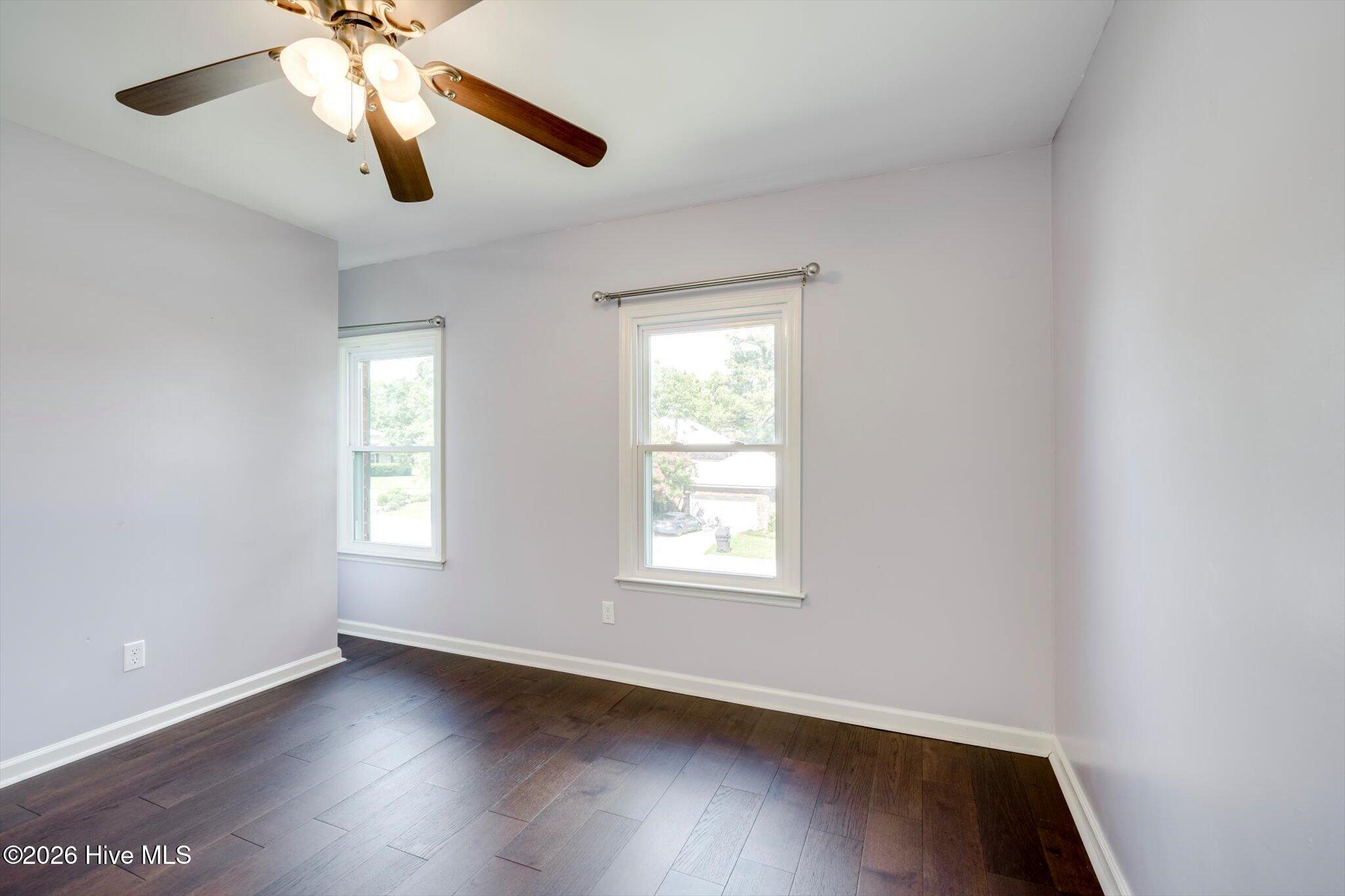 449 Parliament Road Property Photo 39