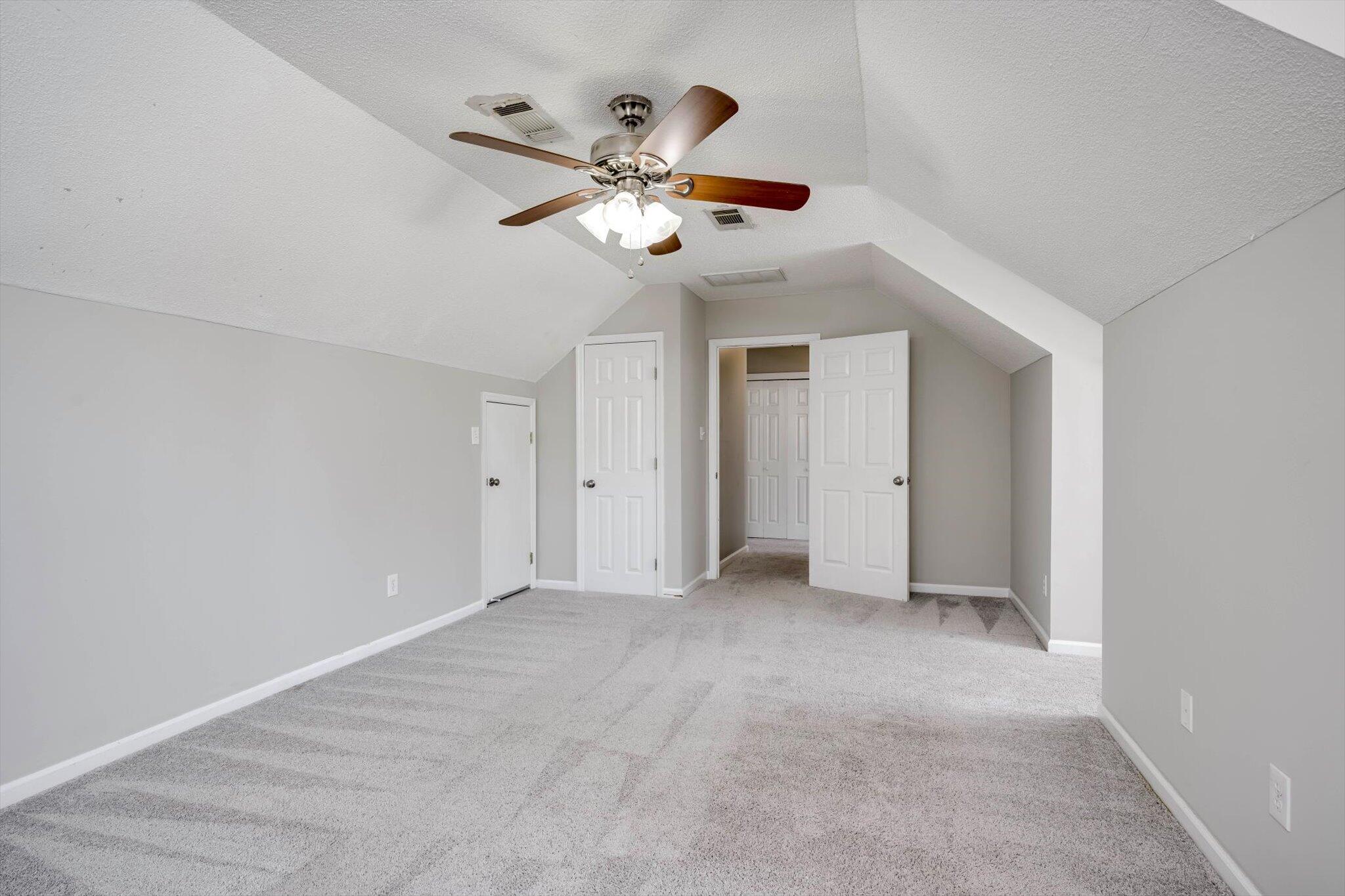4465 Andover Drive Property Photo 33