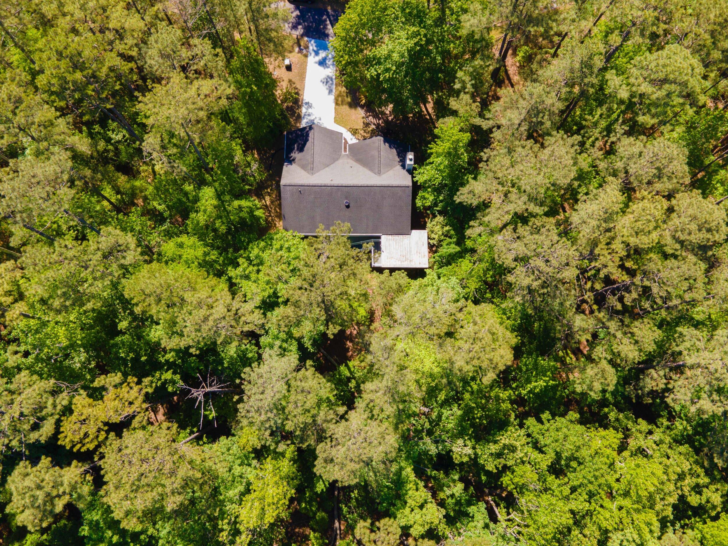 219 Windy Circle Property Photo 7