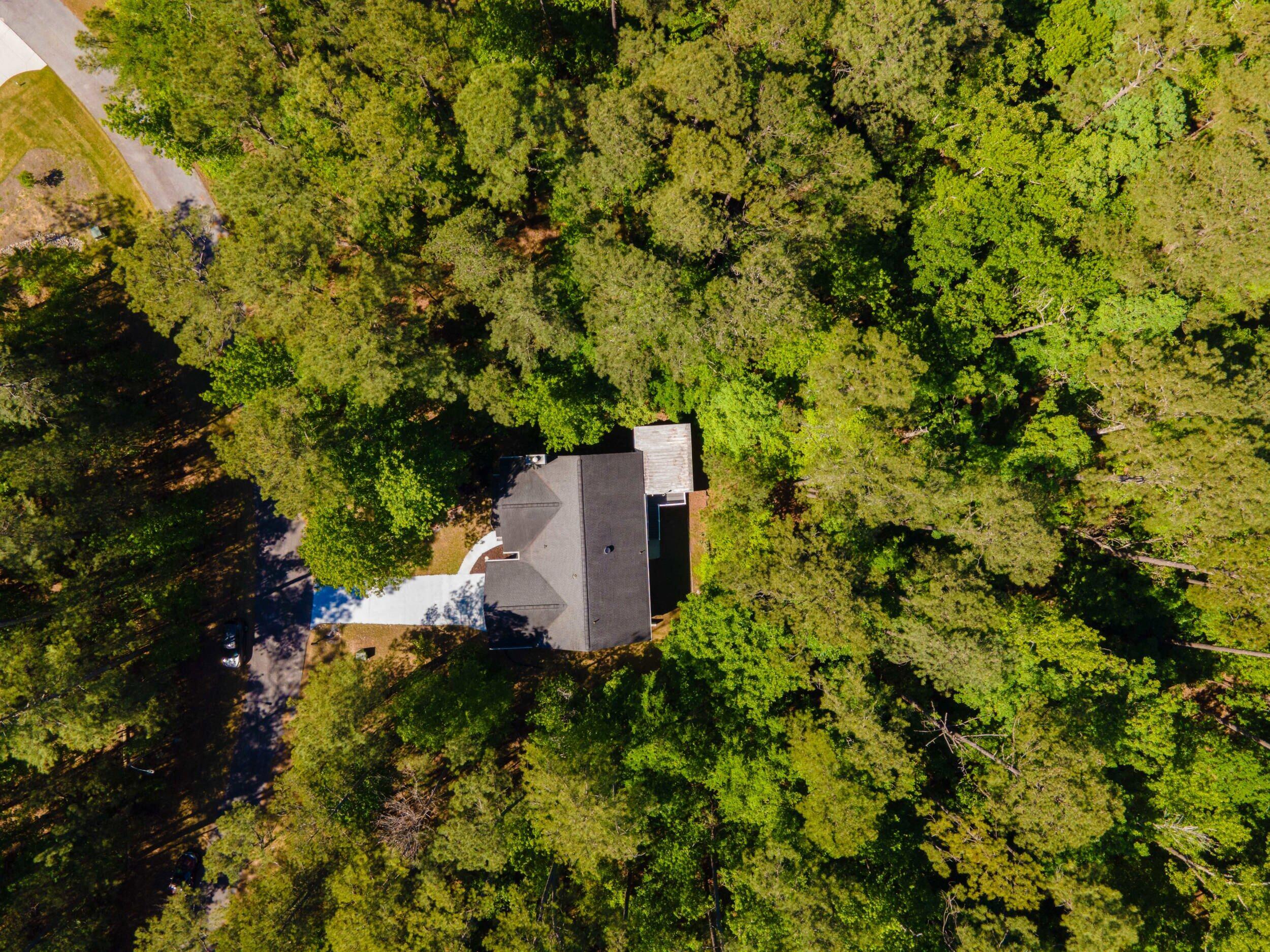 219 Windy Circle Property Photo 10