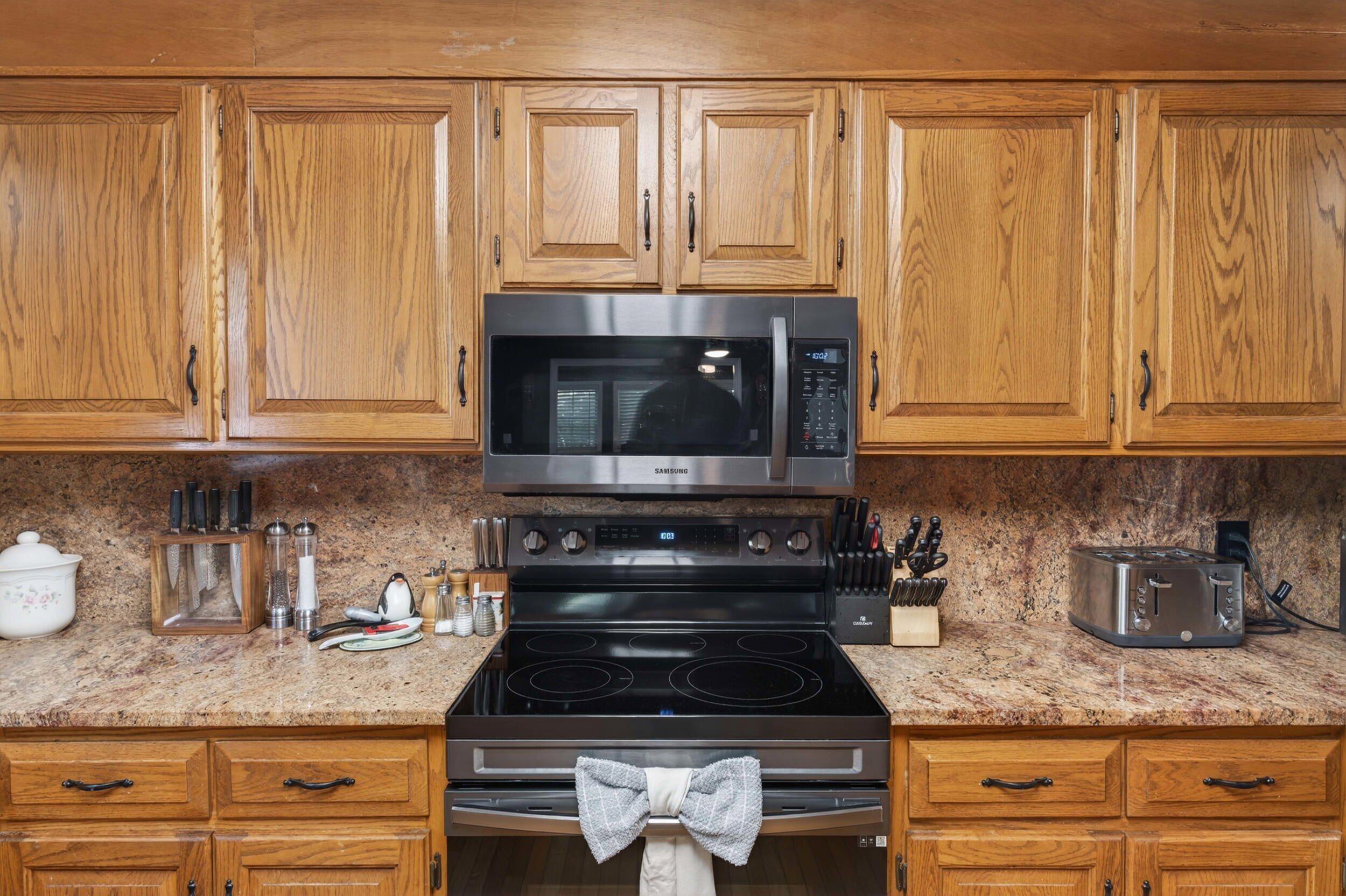 219 Windy Circle Property Photo 22