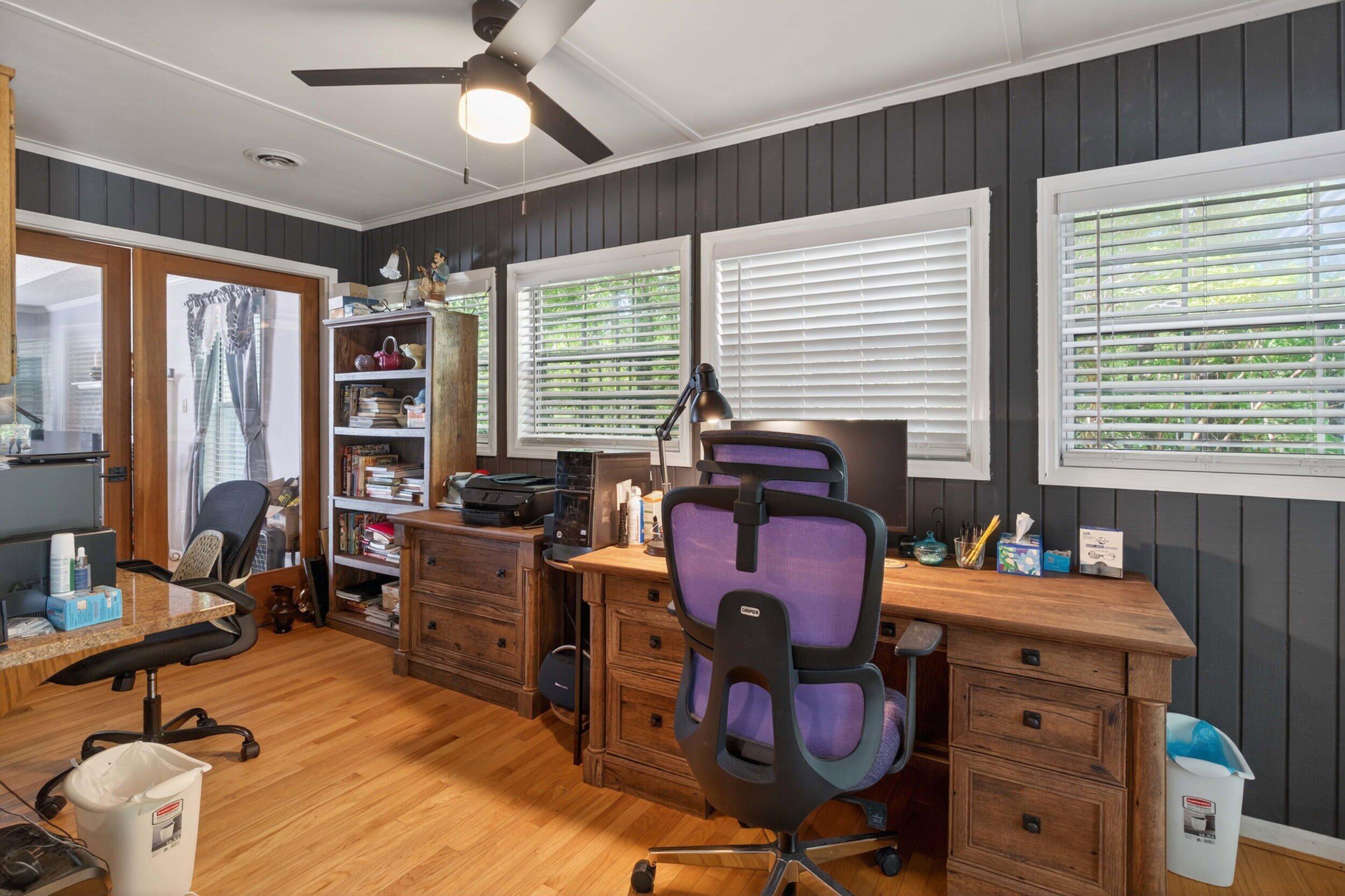219 Windy Circle Property Photo 29