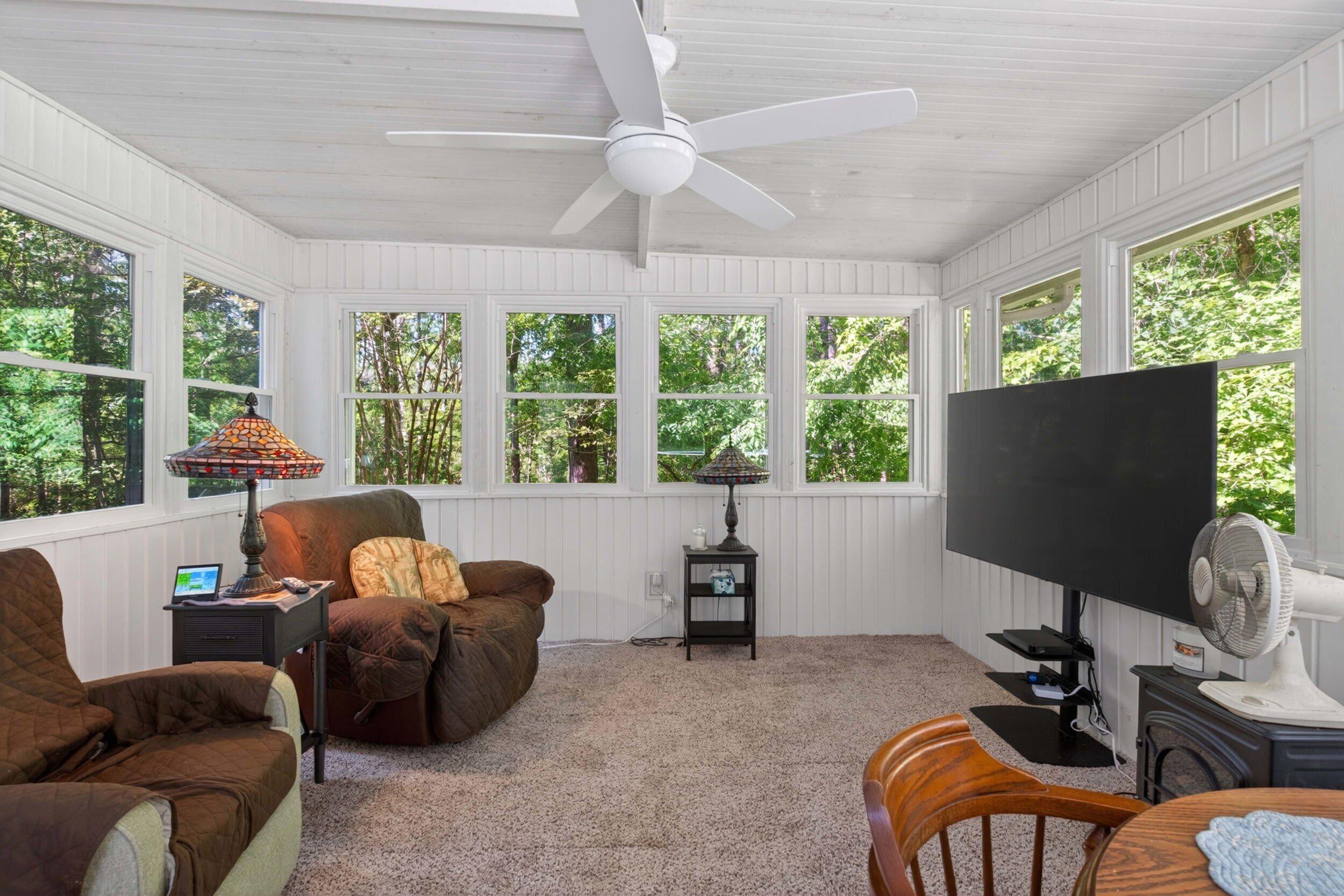 219 Windy Circle Property Photo 33