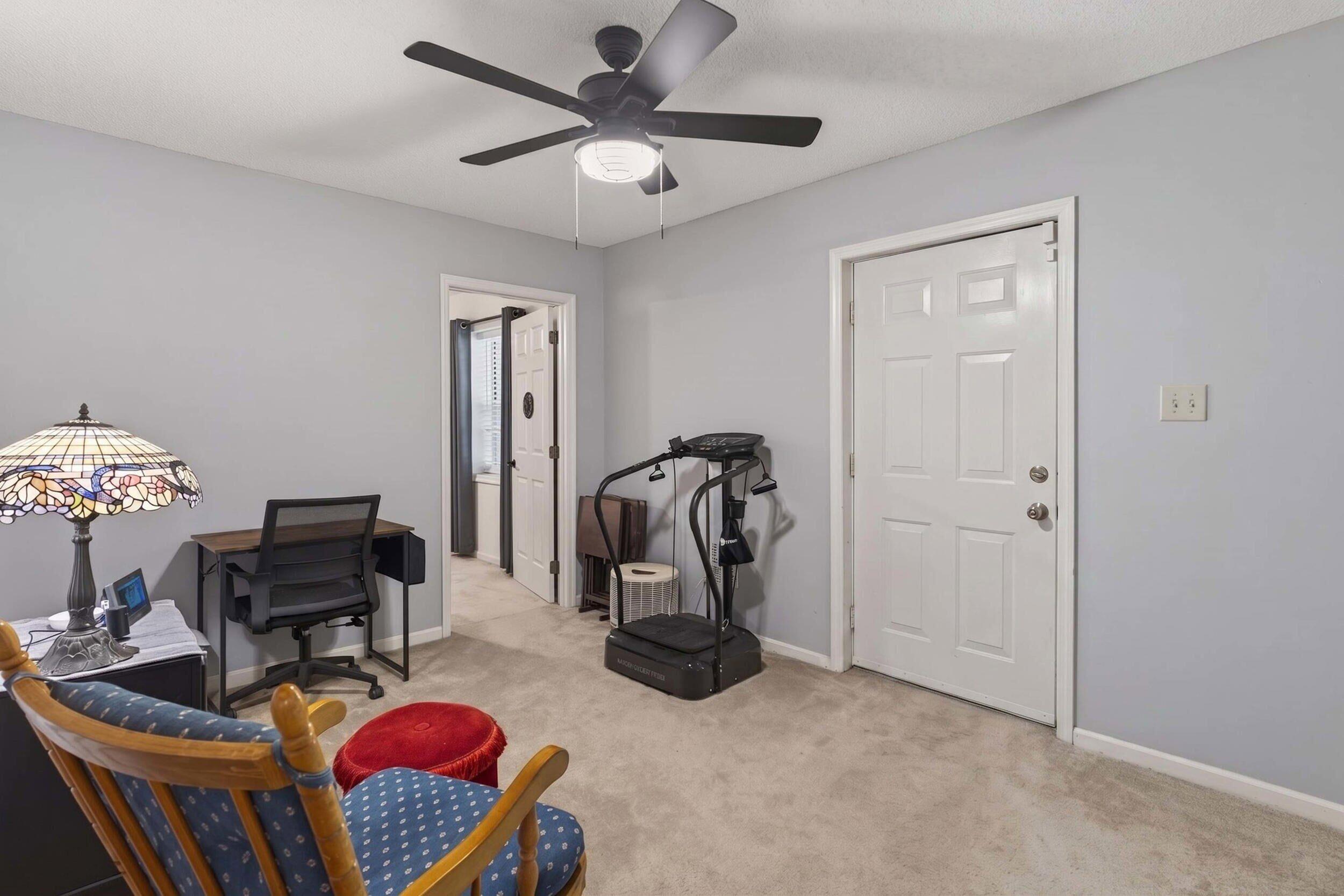 219 Windy Circle Property Photo 49