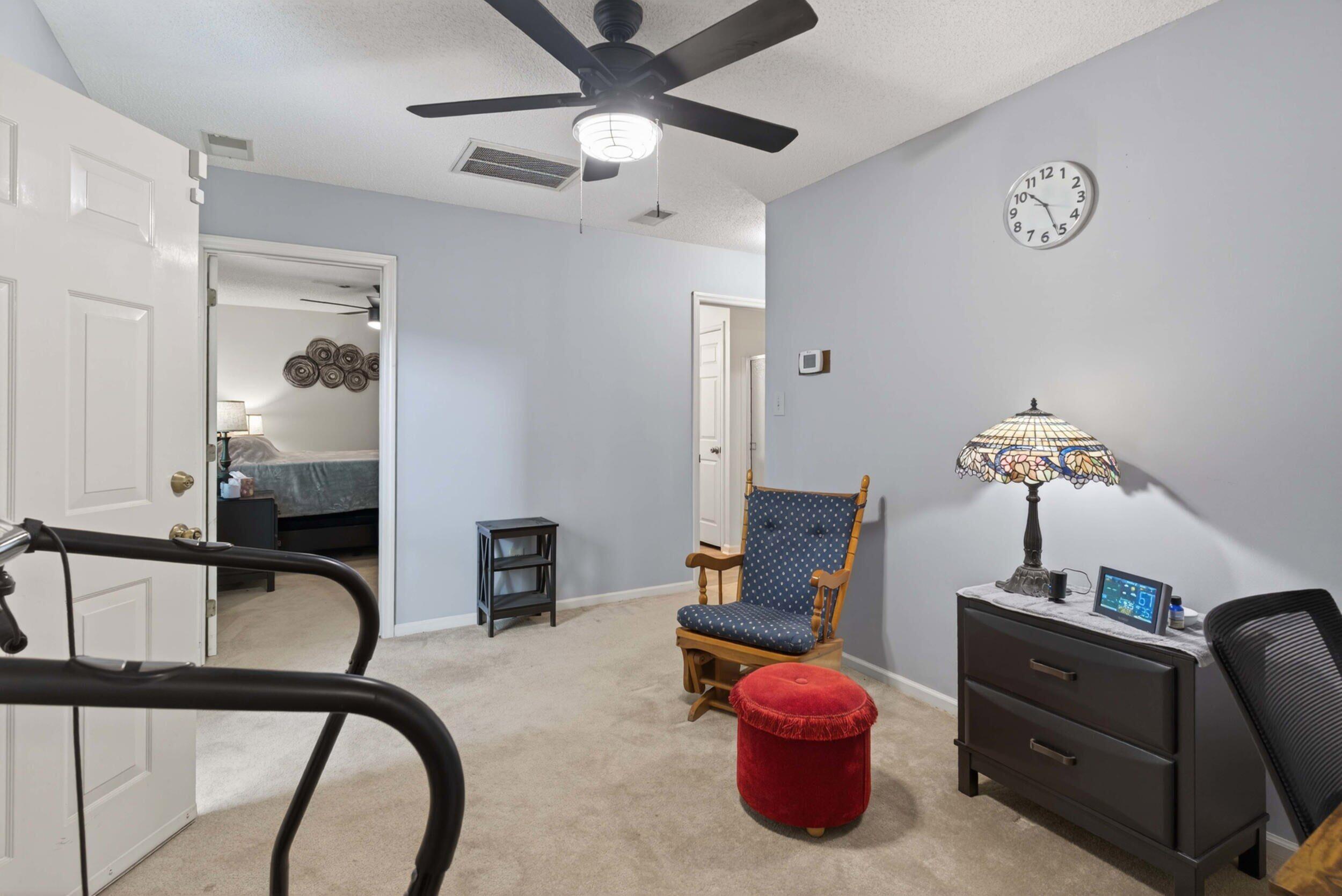 219 Windy Circle Property Photo 53