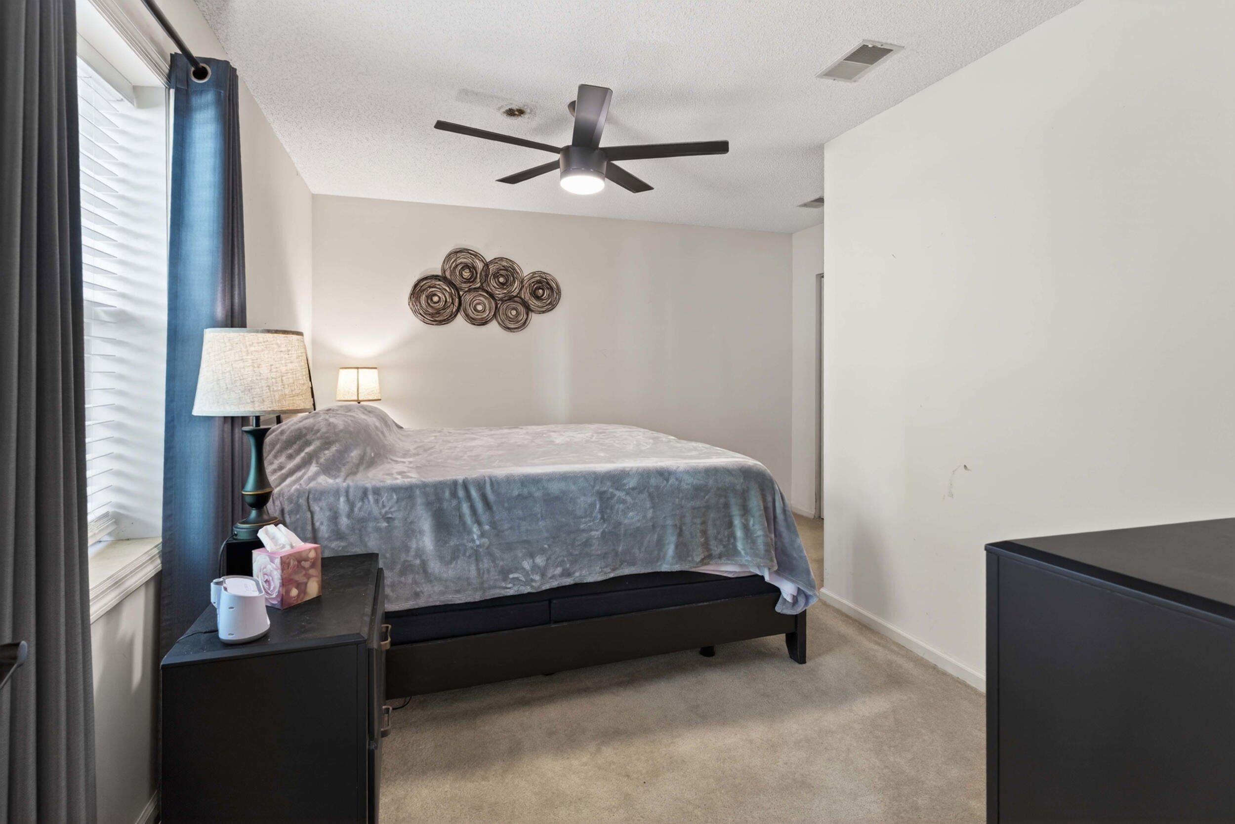 219 Windy Circle Property Photo 54