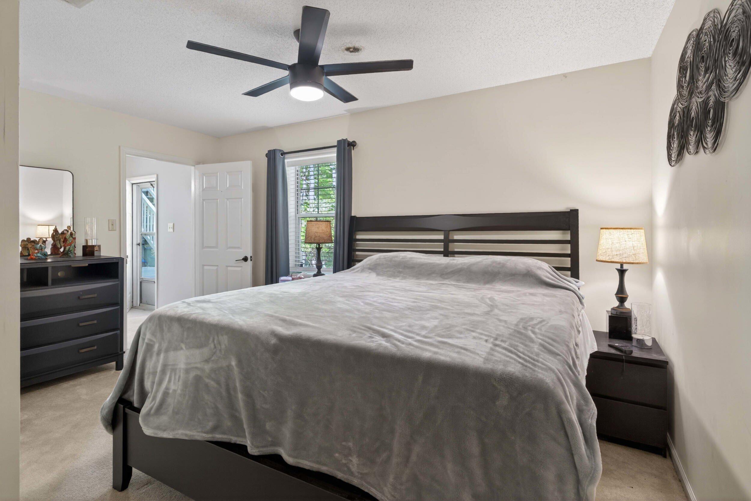 219 Windy Circle Property Photo 55