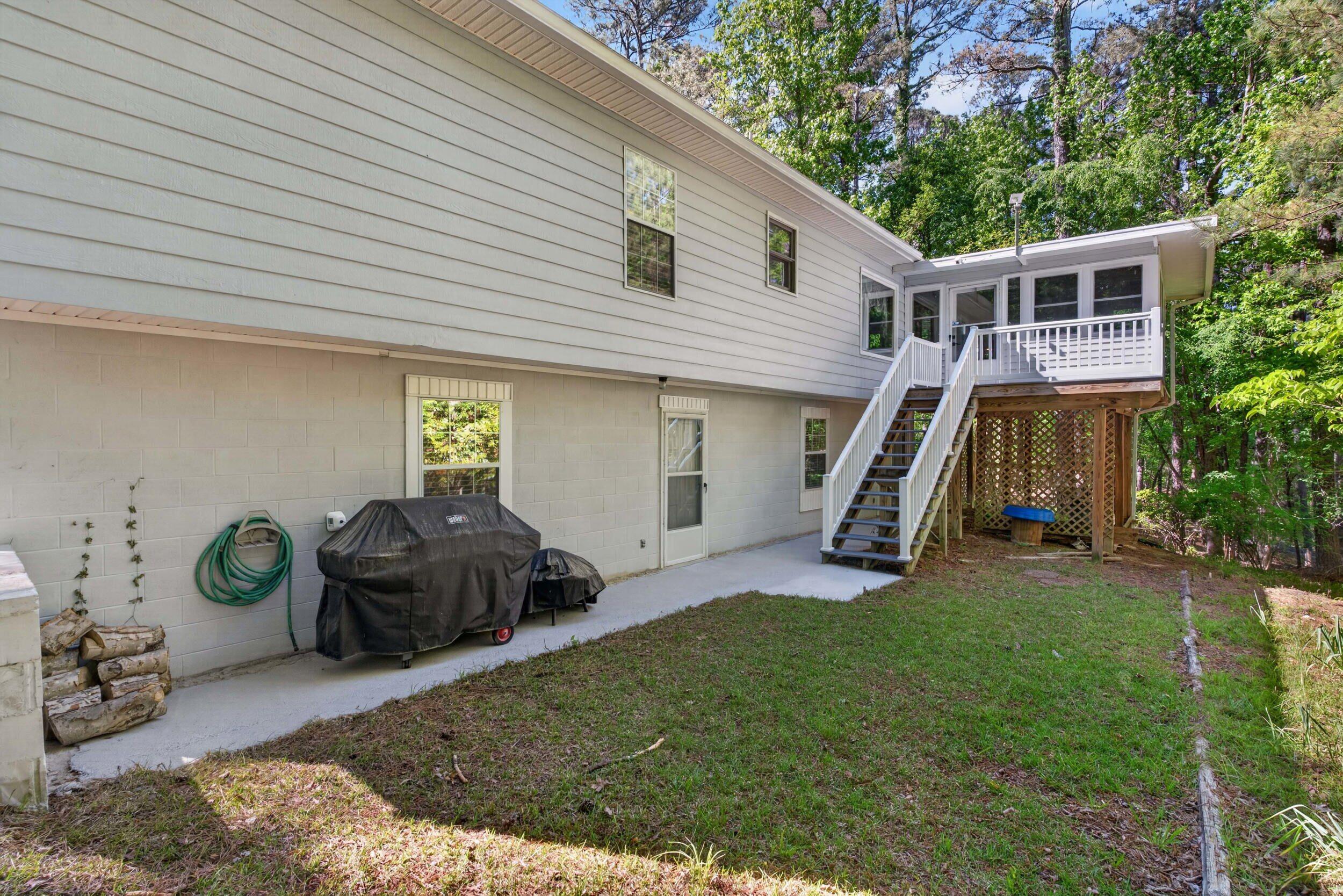 219 Windy Circle Property Photo 63