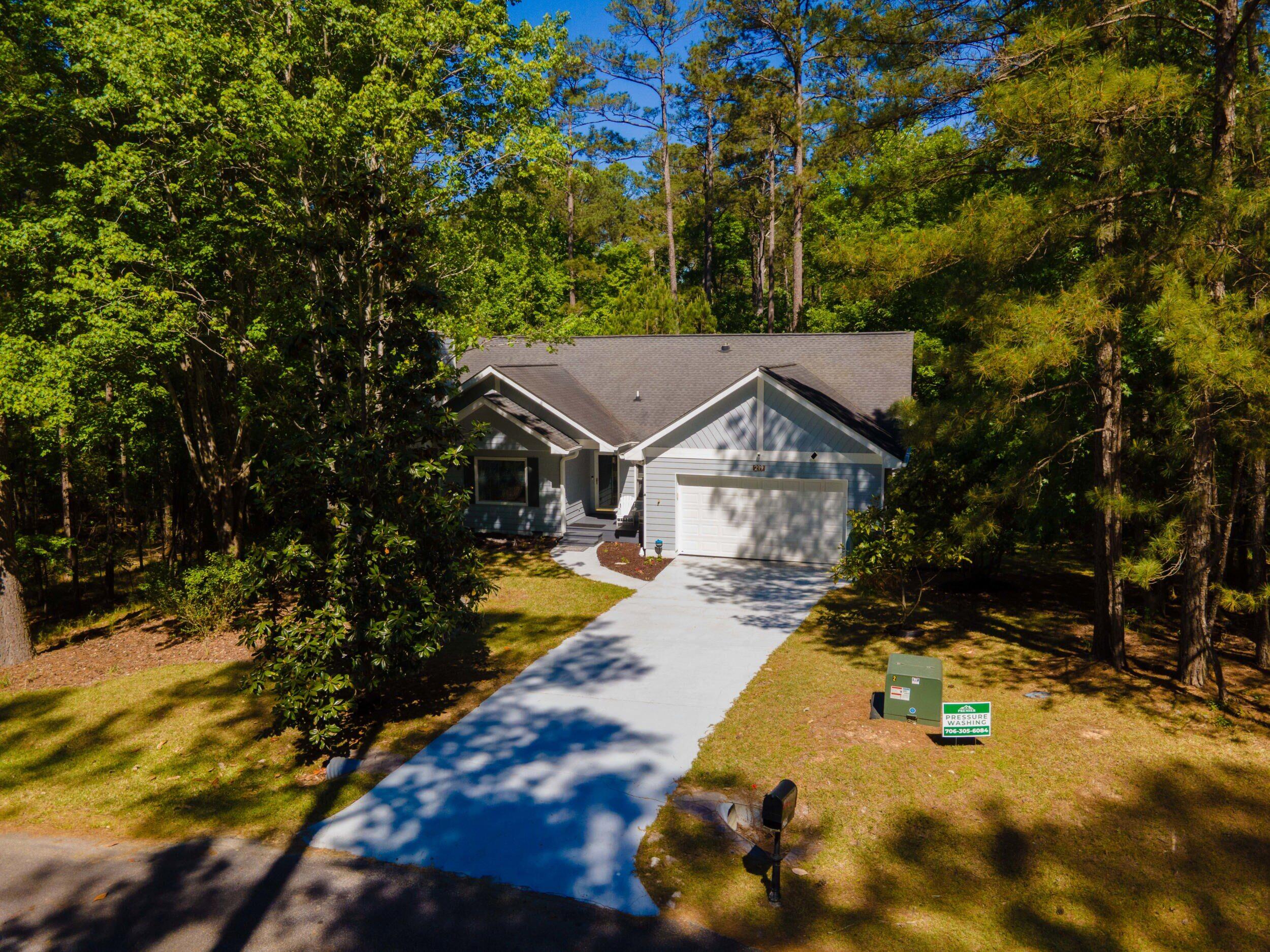 219 Windy Circle Property Photo 68