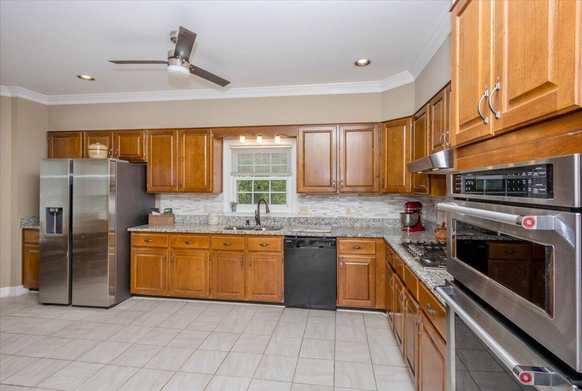 2 Leyland Place Property Photo 6