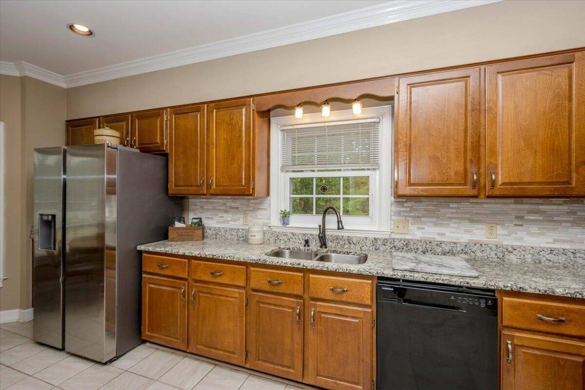 2 Leyland Place Property Photo 9