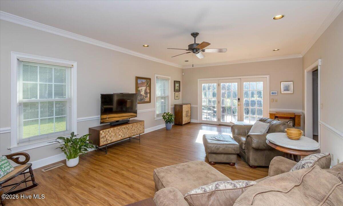2 Leyland Place Property Photo 17