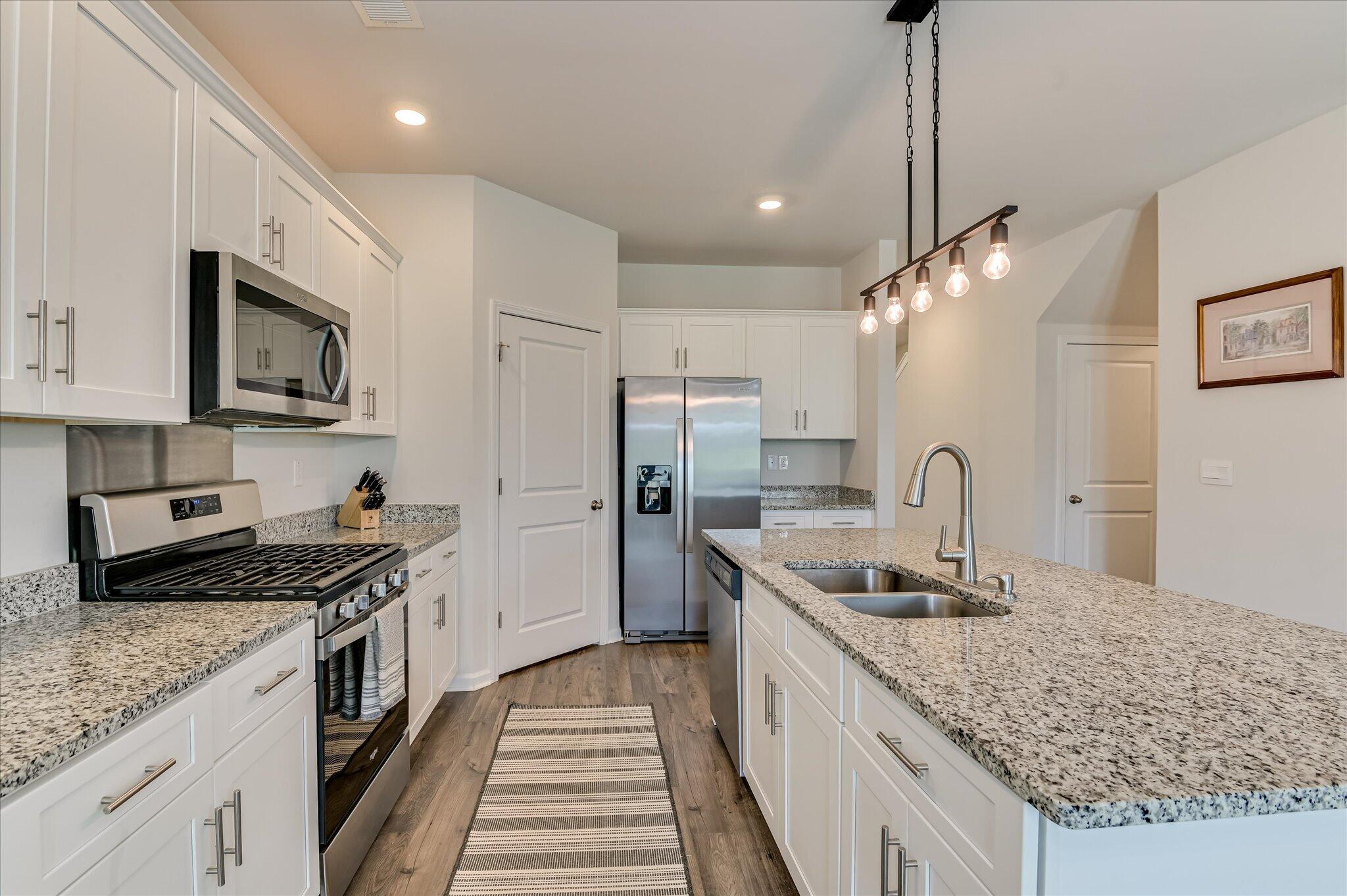 7069 Sideboard Crossing Property Photo 8