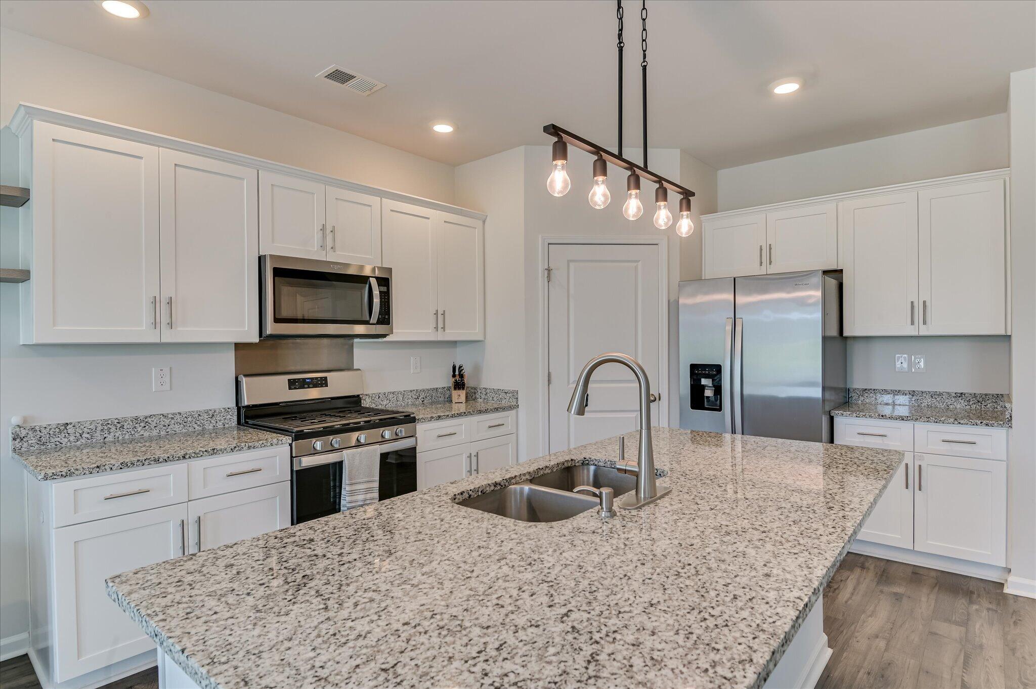 7069 Sideboard Crossing Property Photo 9