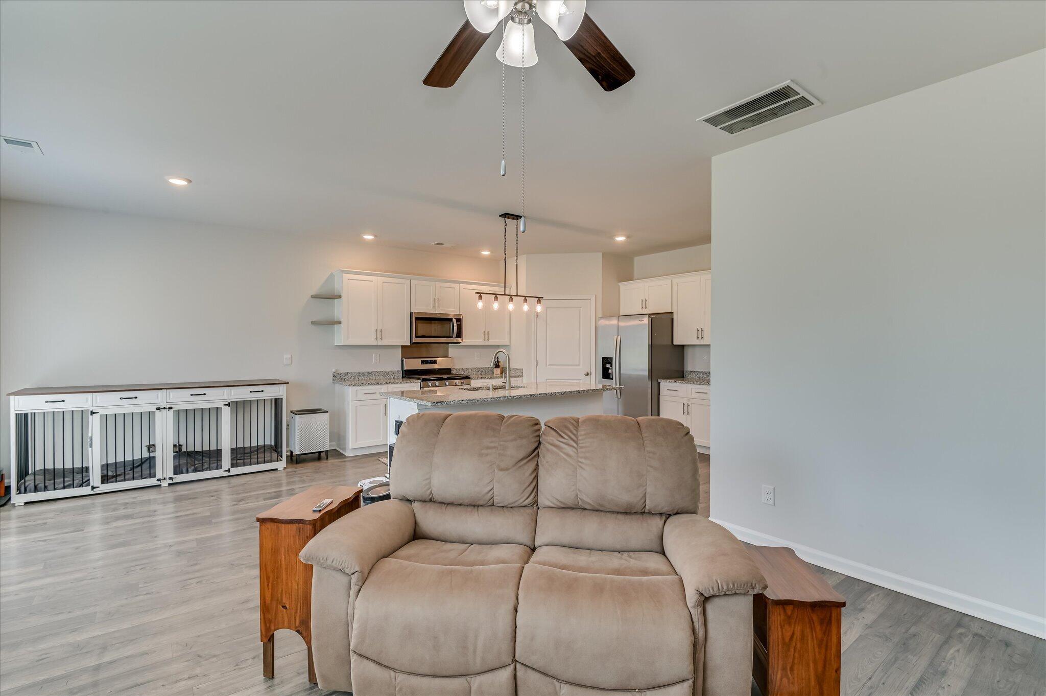 7069 Sideboard Crossing Property Photo 13