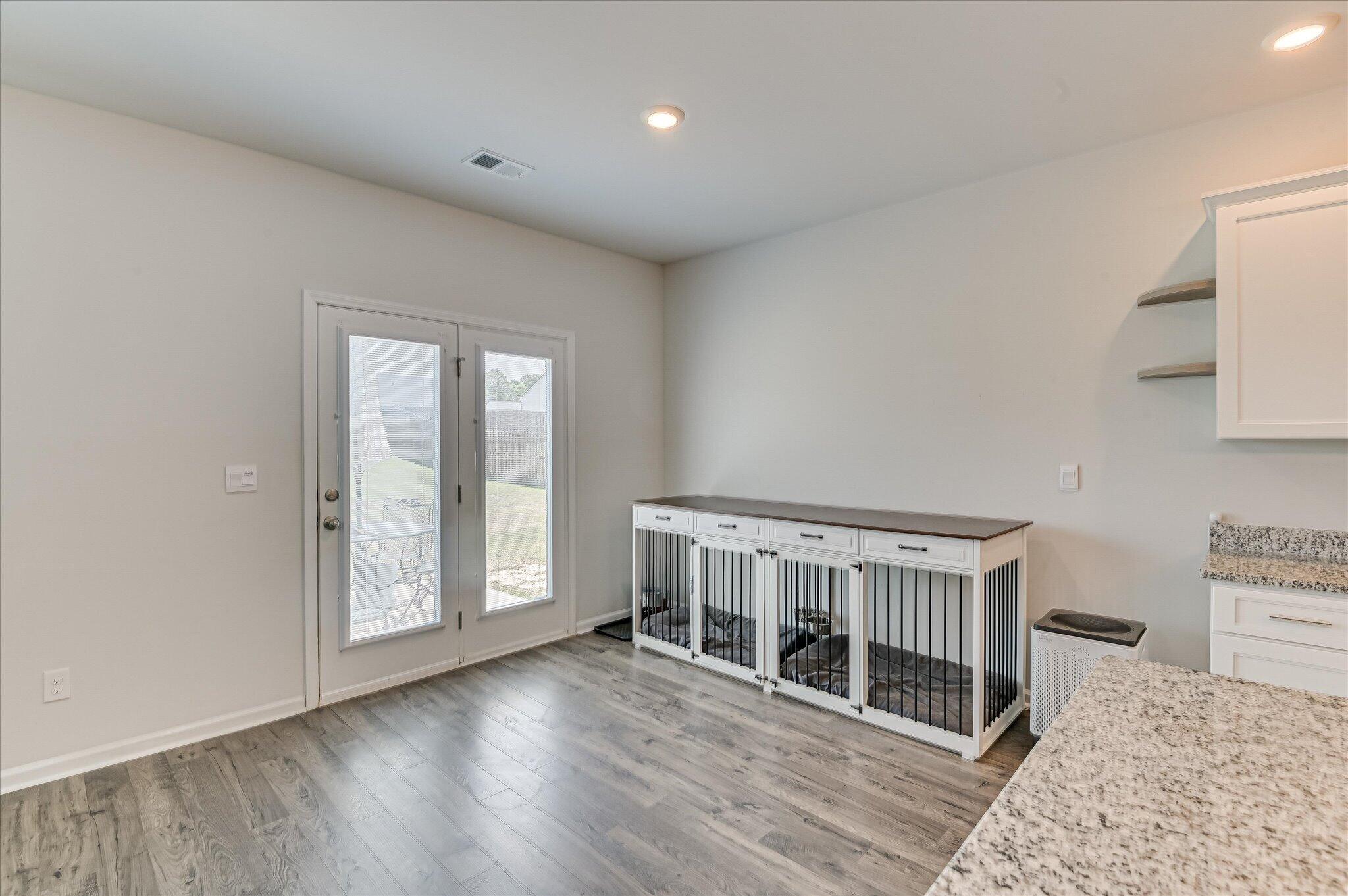7069 Sideboard Crossing Property Photo 14