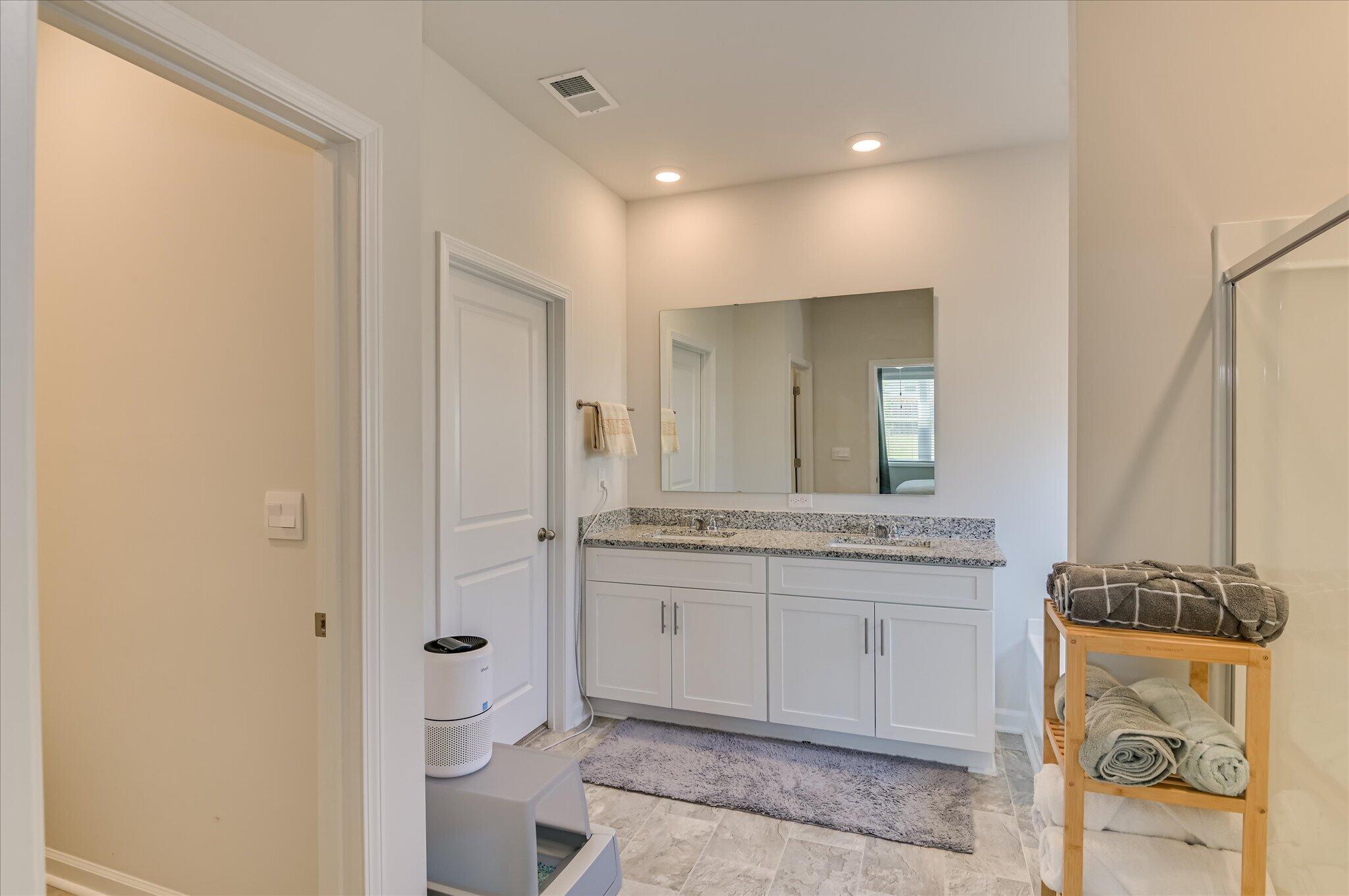 7069 Sideboard Crossing Property Photo 19
