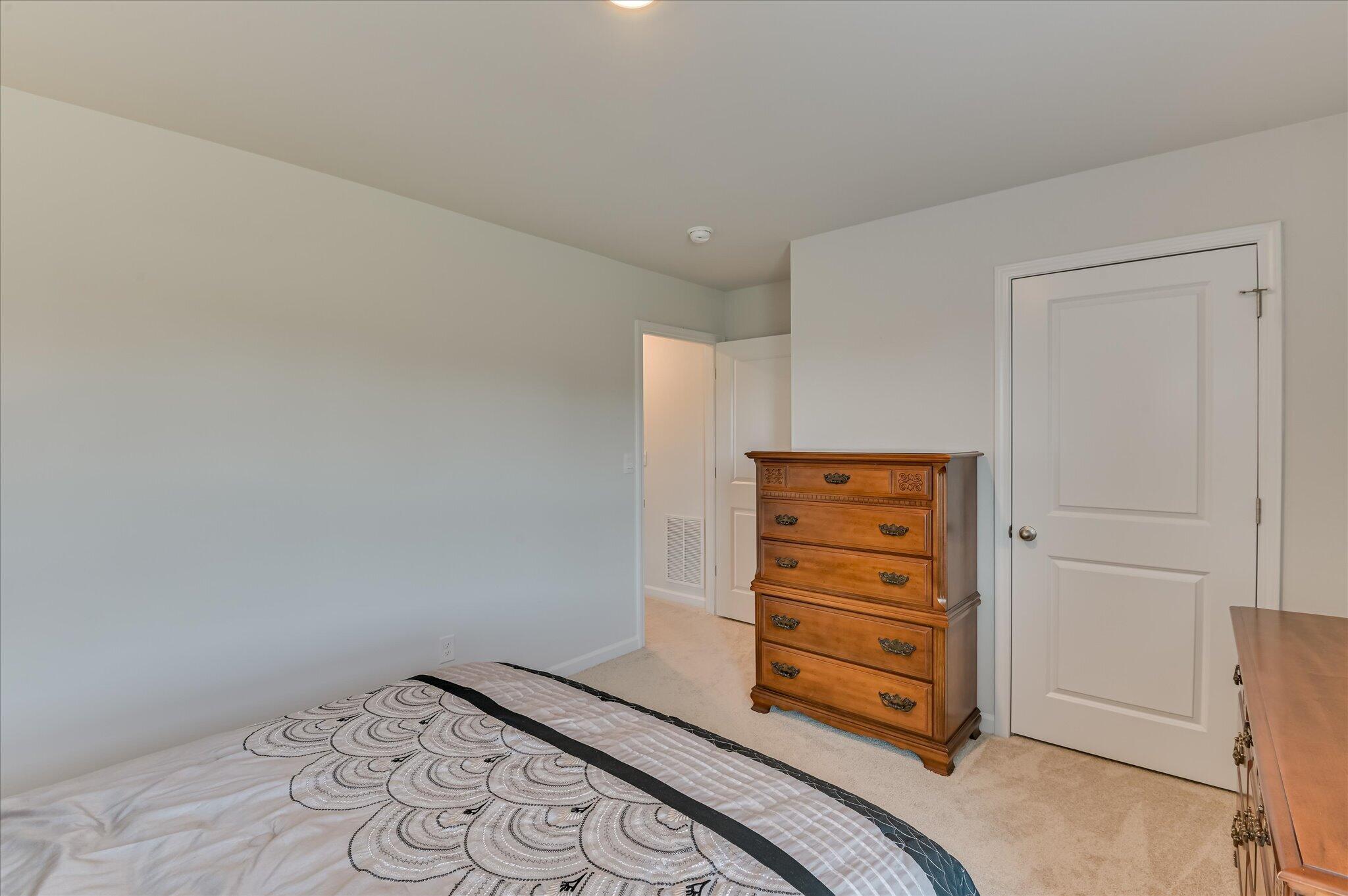 7069 Sideboard Crossing Property Photo 24