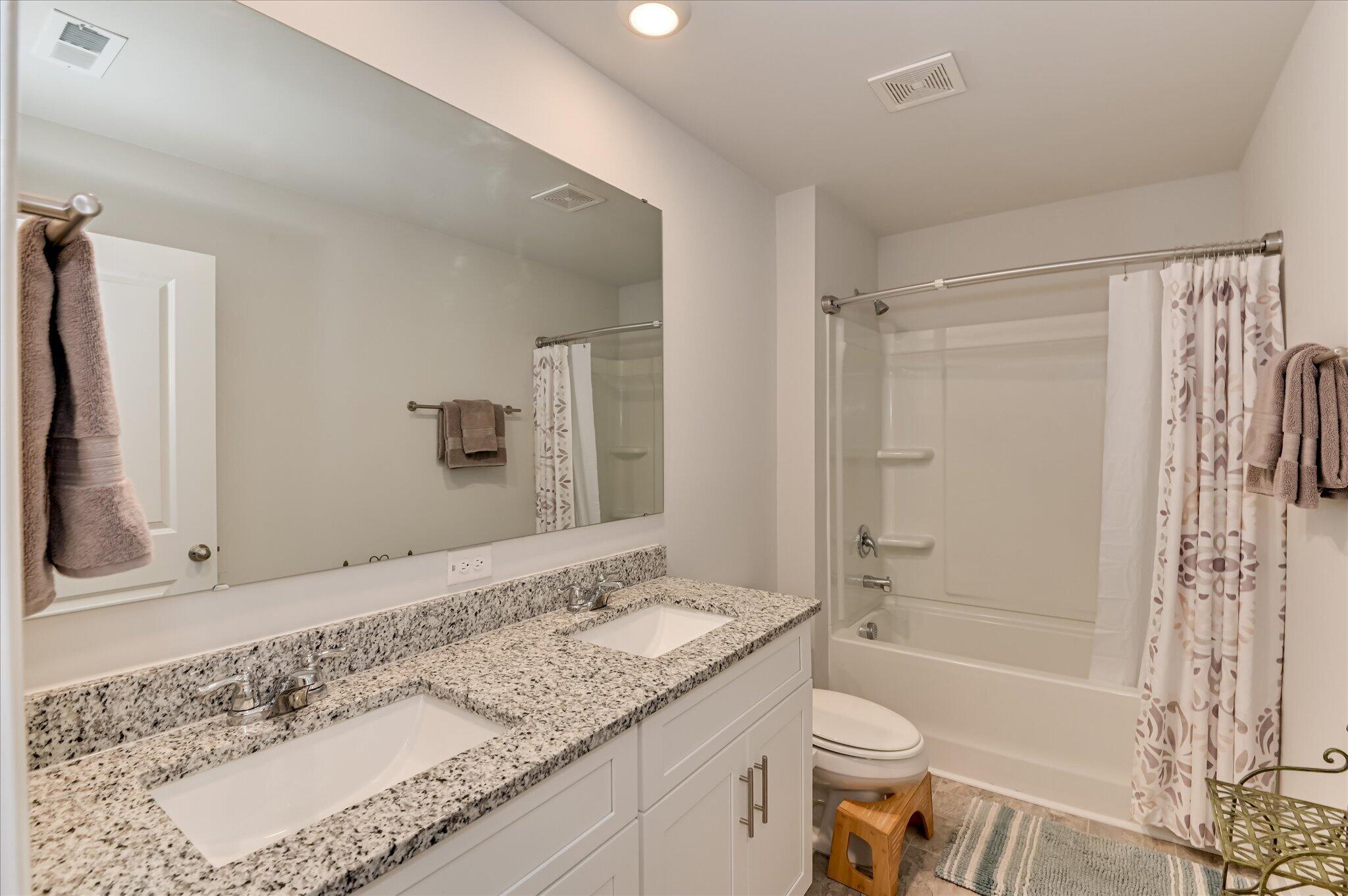 7069 Sideboard Crossing Property Photo 27
