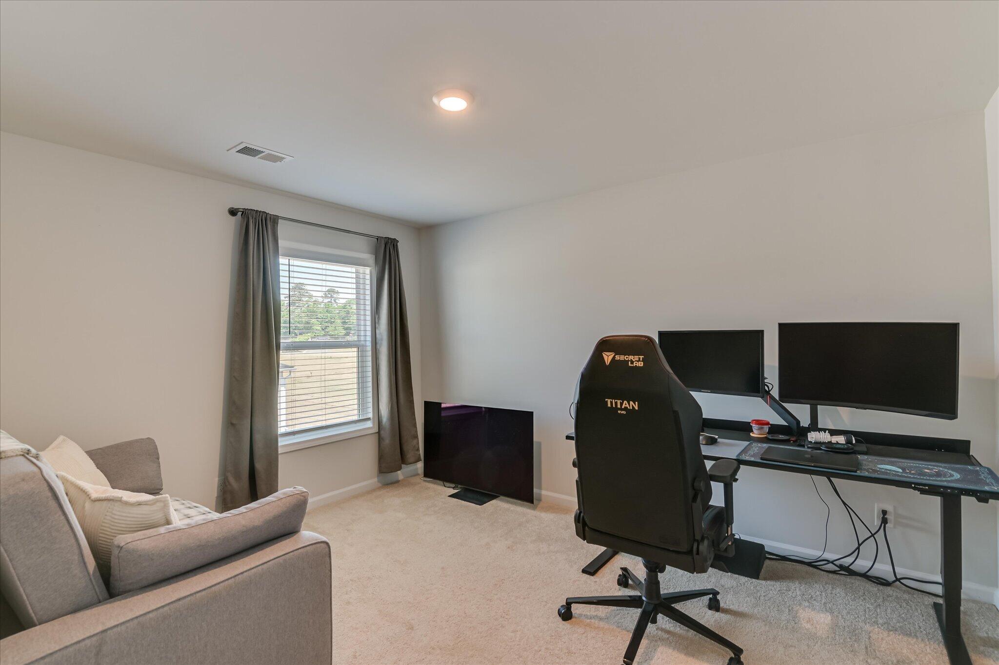 7069 Sideboard Crossing Property Photo 28