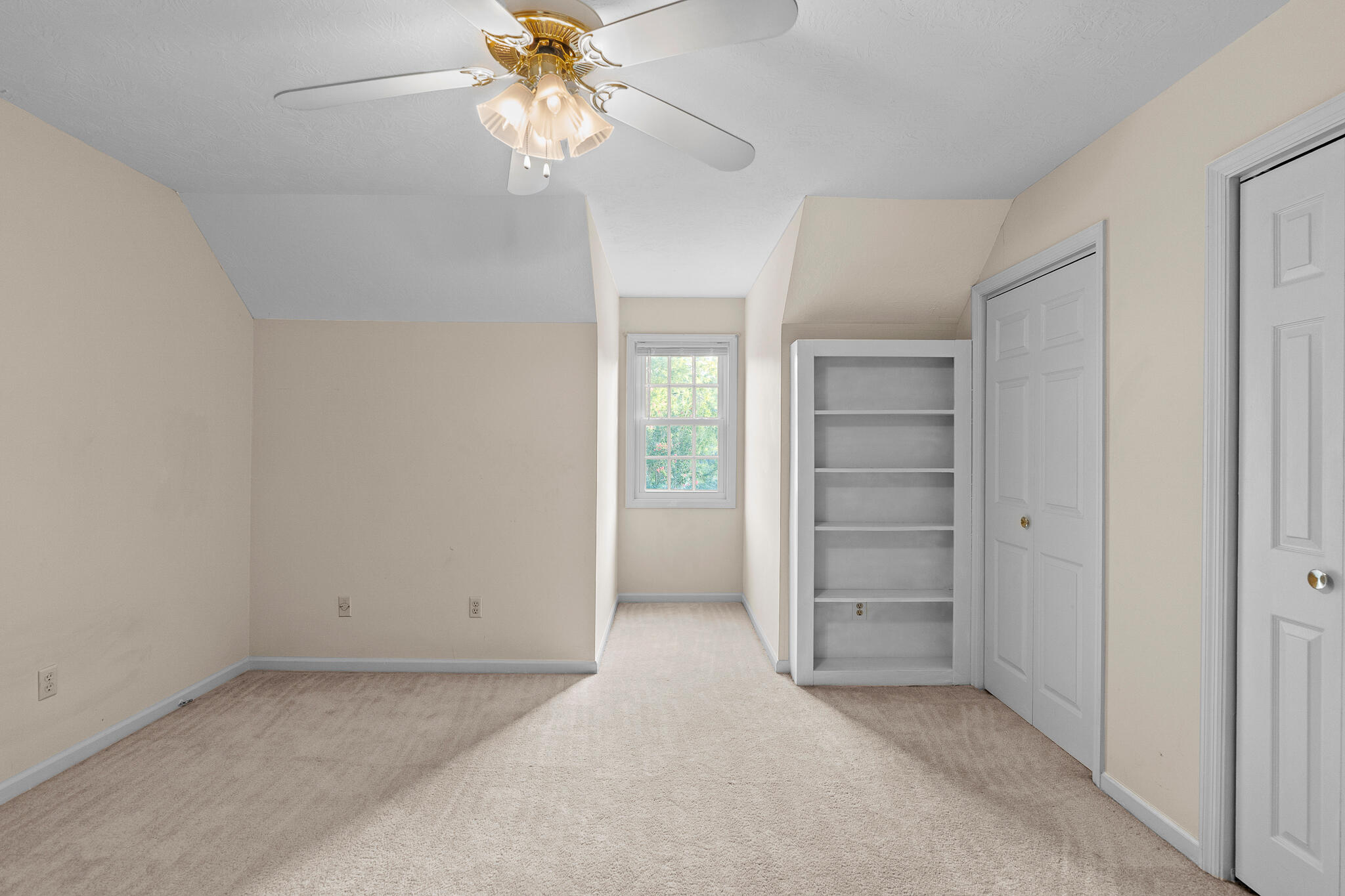 535 Crystal Creek Property Photo 19