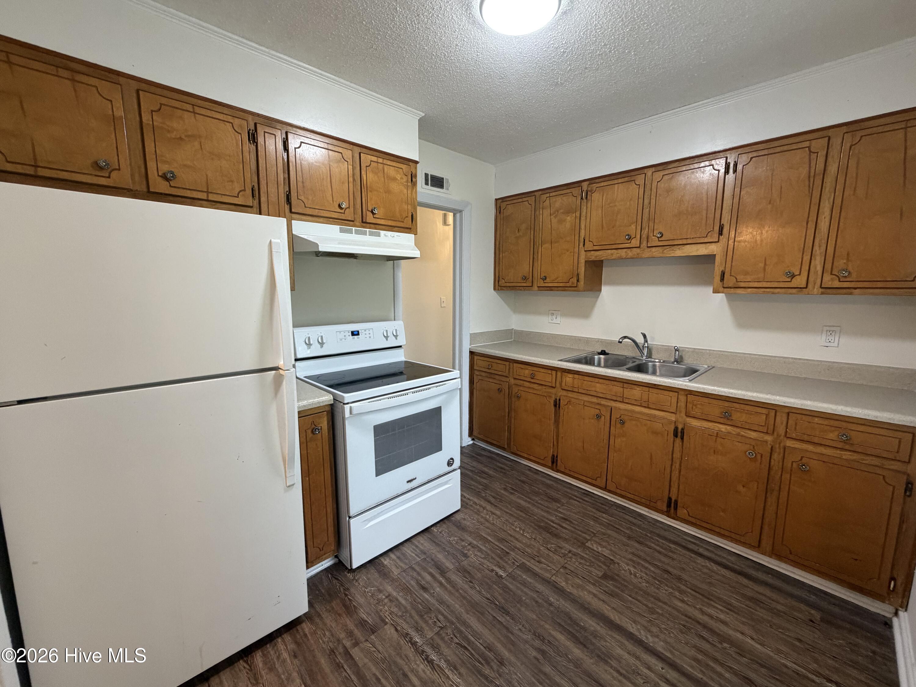 2446 Juniper Drive Property Photo 10
