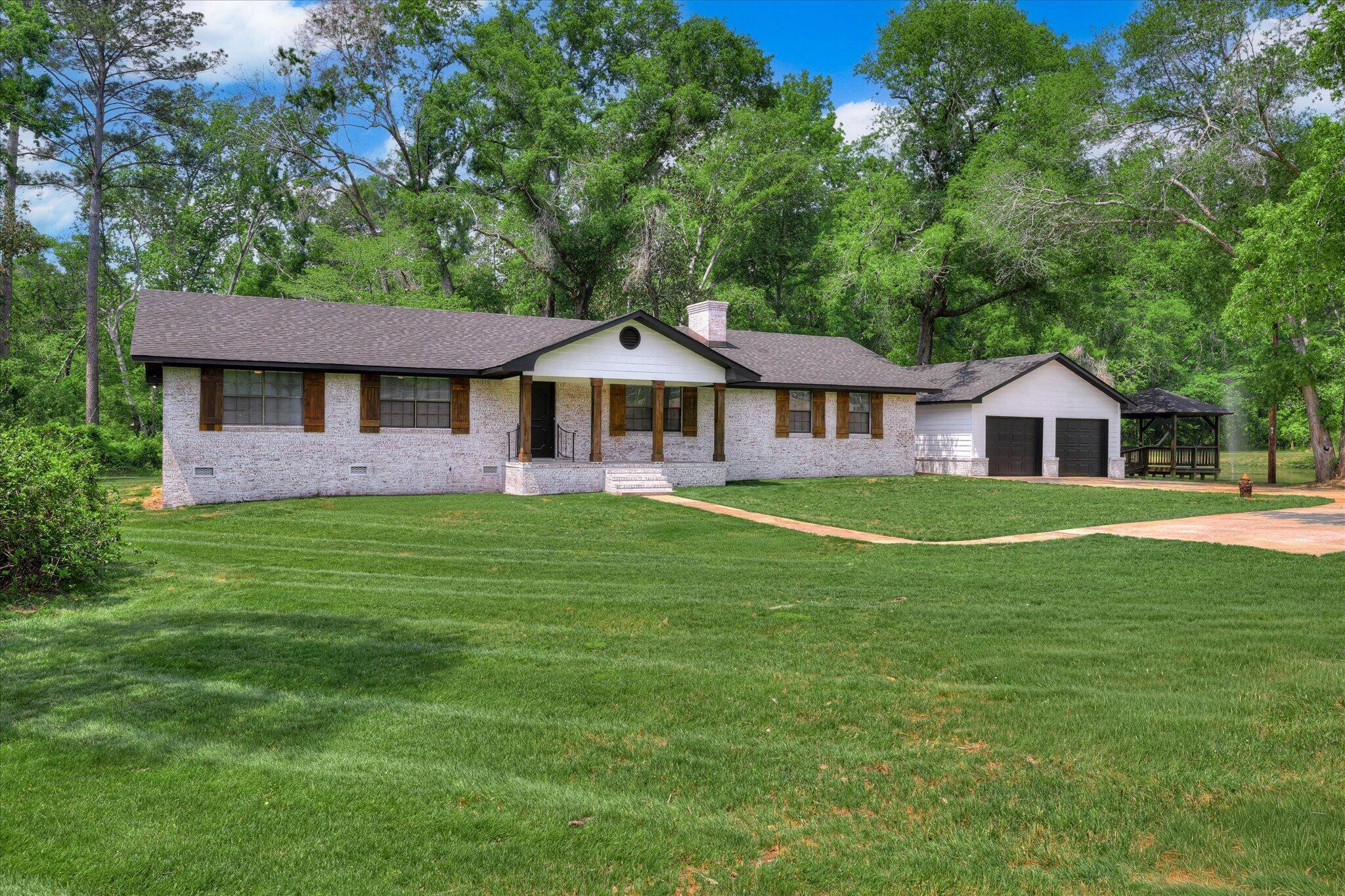 2784 Highway 1 Property Photo 4