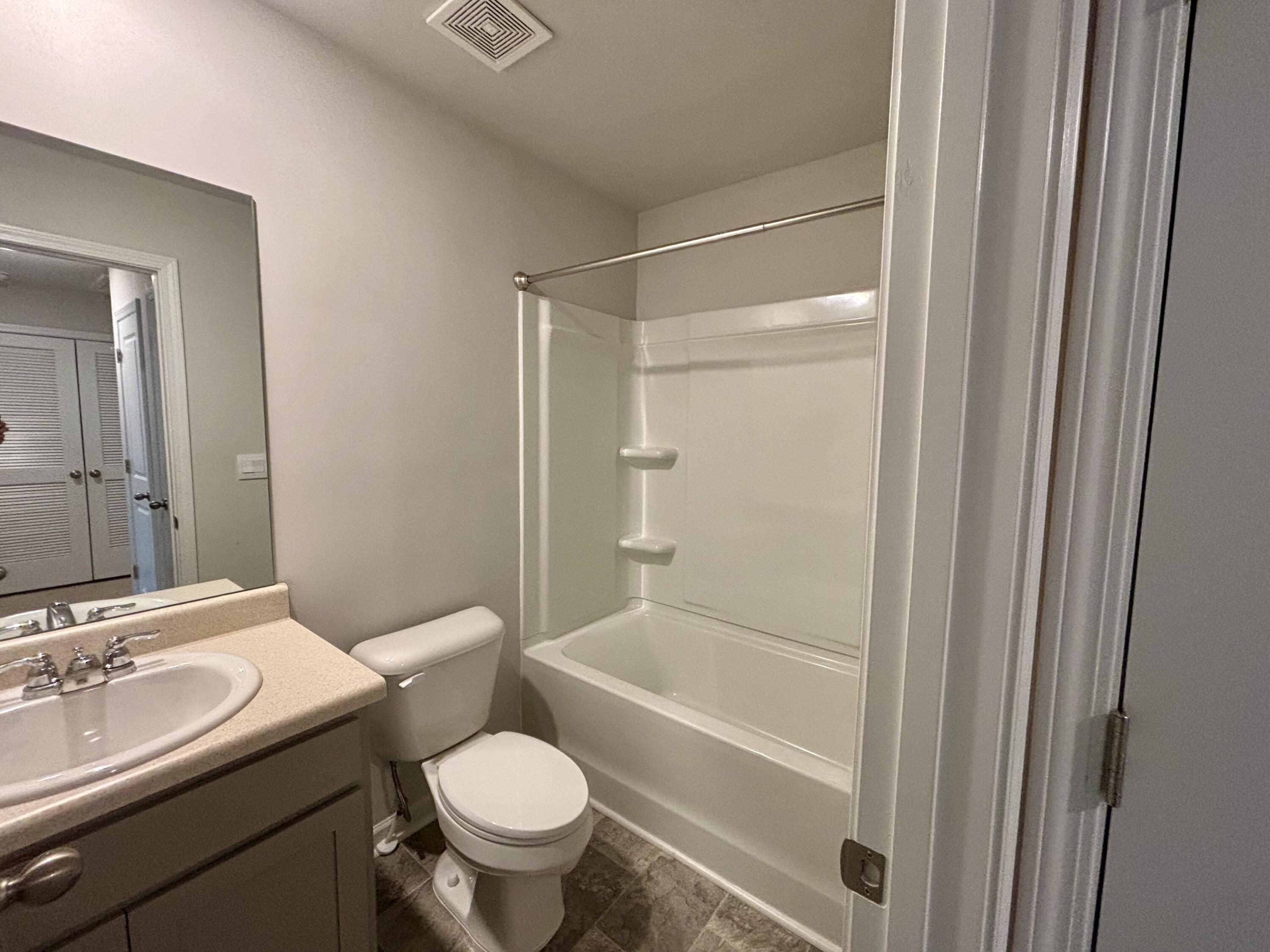 934 Quaint Parish Circle Property Photo 17