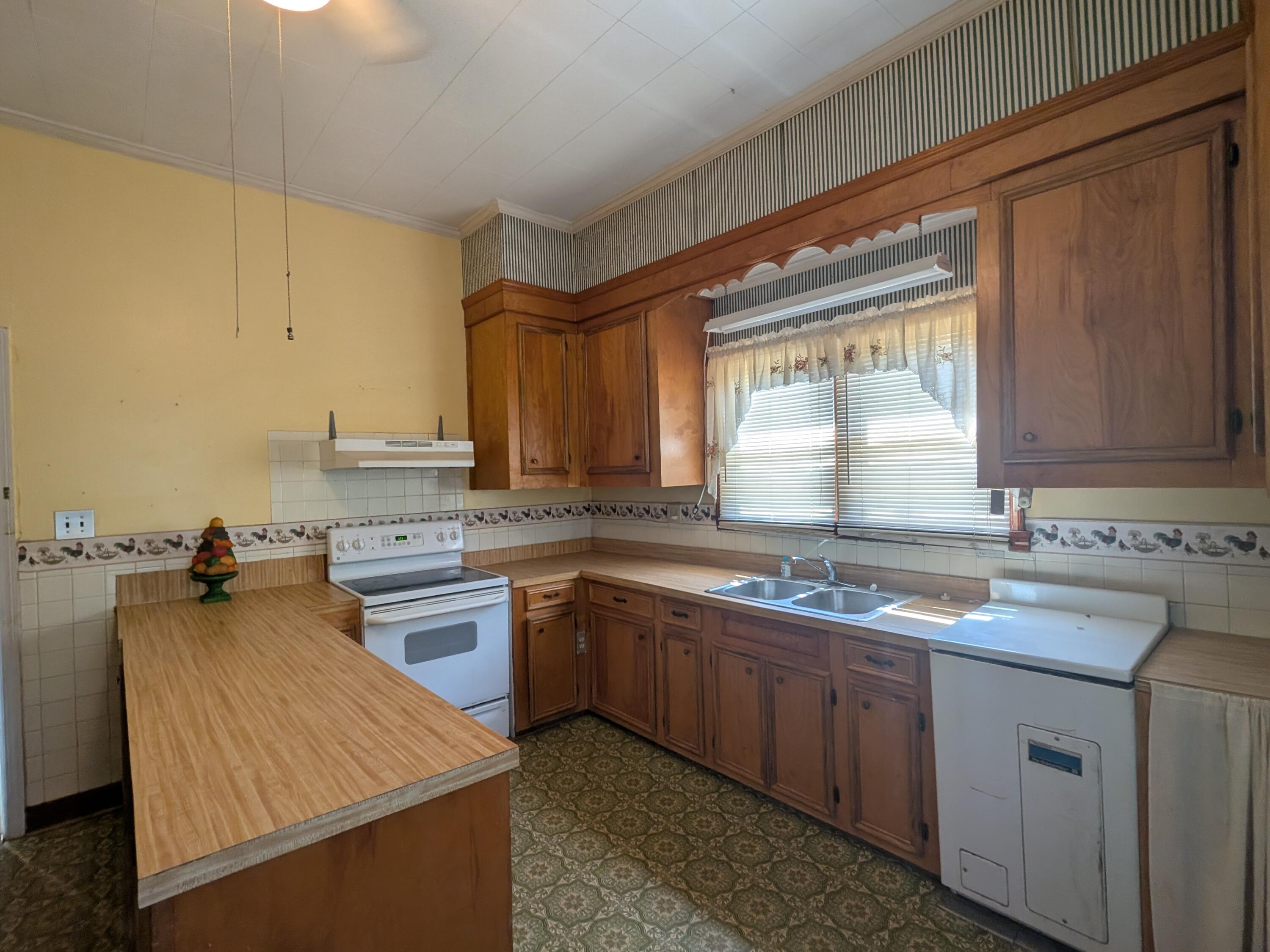 418 Mims Street Property Photo 7